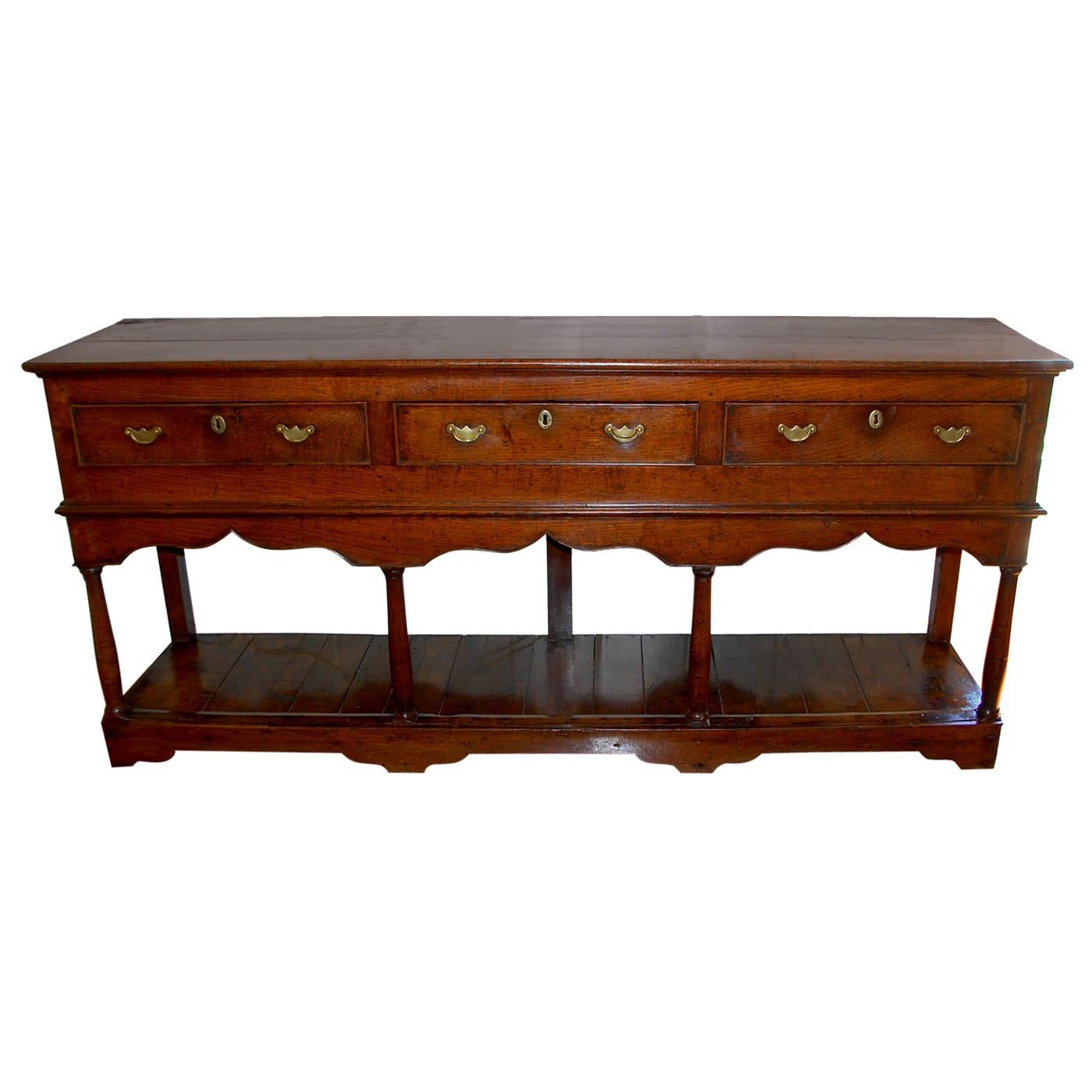 Welsh Georgian Oak Pot Board Dresser from Montgomeryshire Region