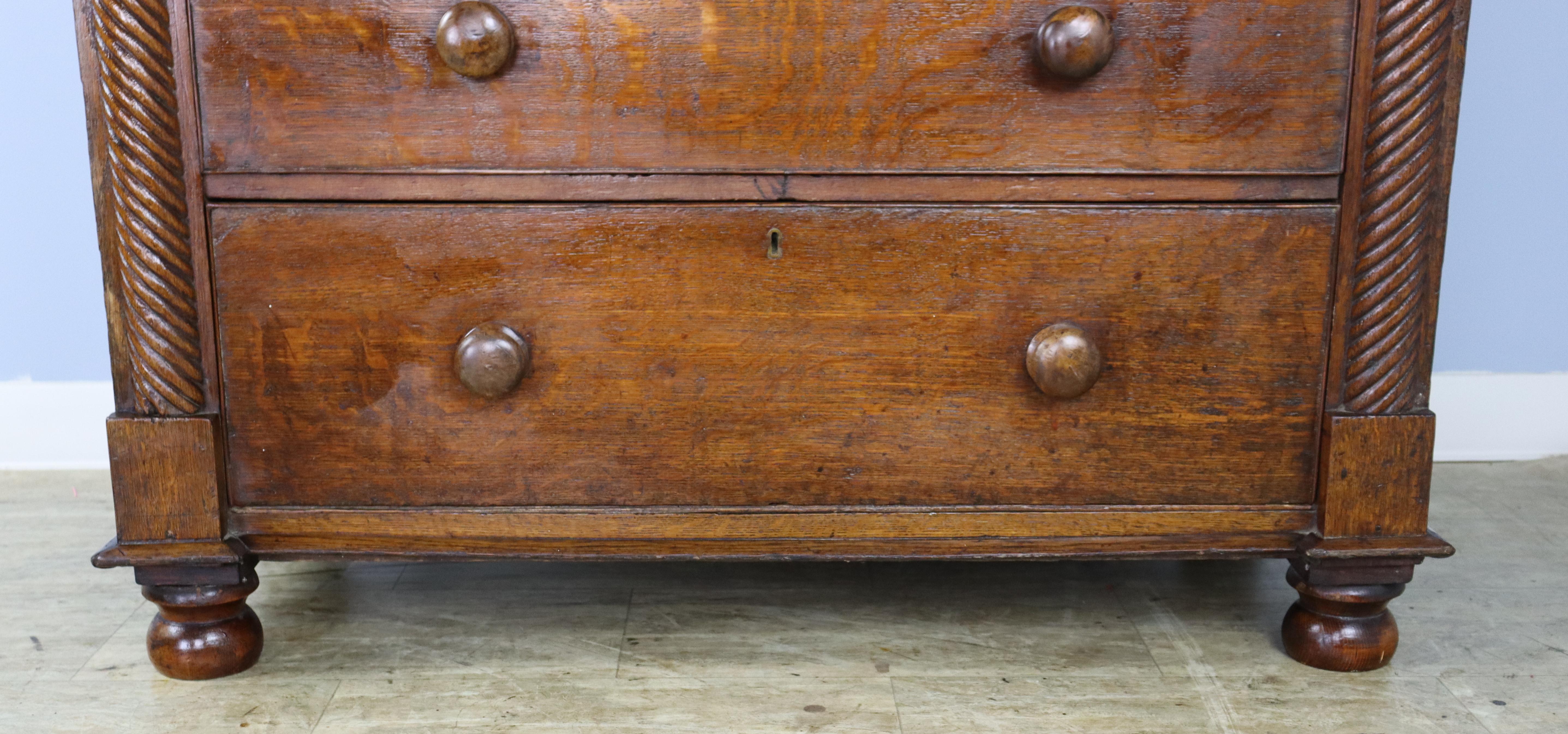 Welsh Oak Chest of Drawers with Twist Columns and Original Knobs For Sale 4