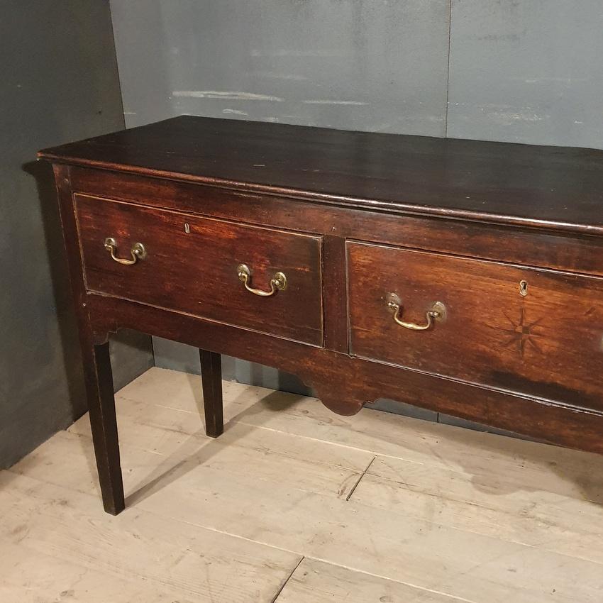 Welsh Oak Dresser Base In Good Condition In Leamington Spa, Warwickshire