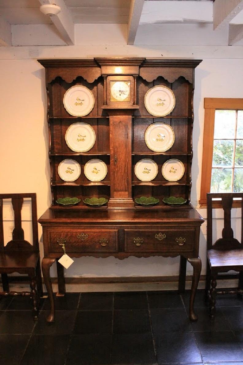 Welsh Oak Dresser with Clock For Sale 5