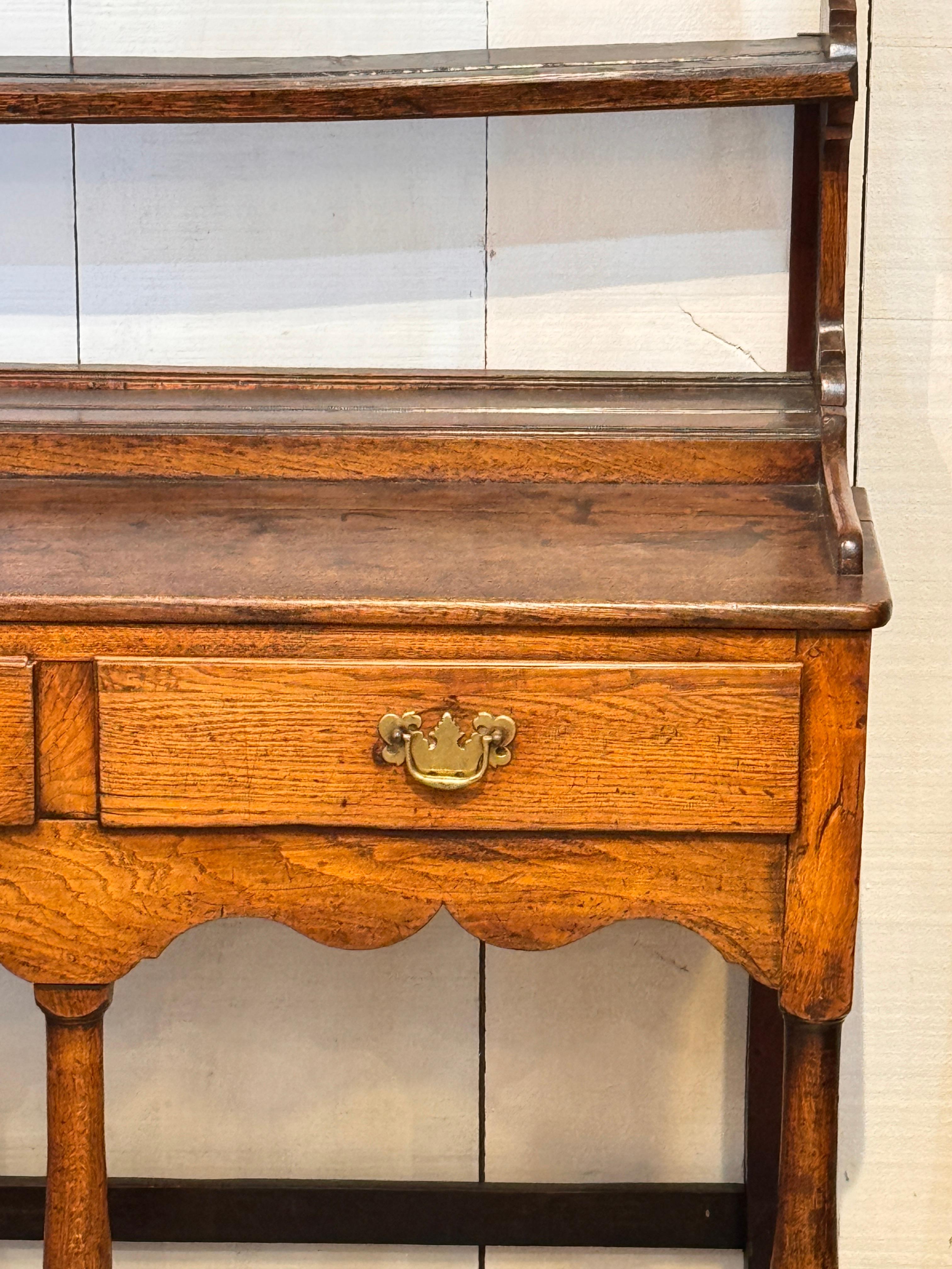 Welsh Oak Dresser with Open Plate Rack For Sale 2