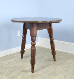 Table de criquet en pin gallois avec base peinte d'origine