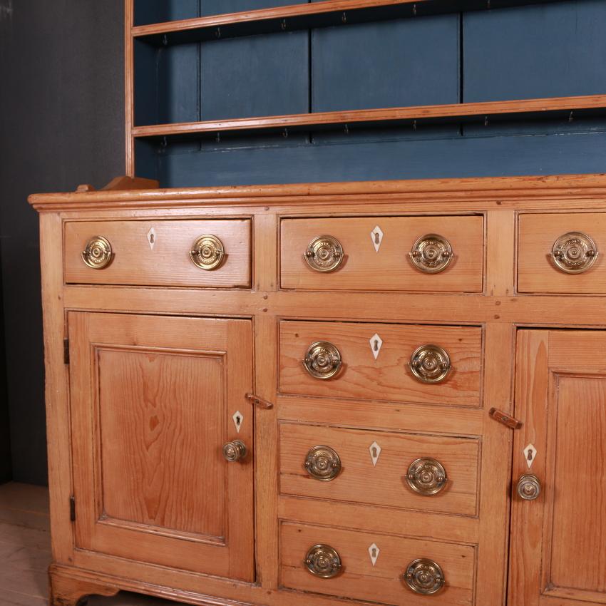 18th Century and Earlier Welsh Pine Dresser