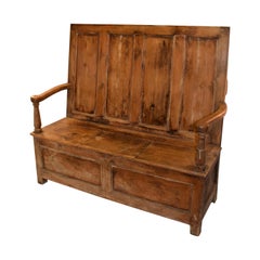 Welsh Pine Settle, circa 1810