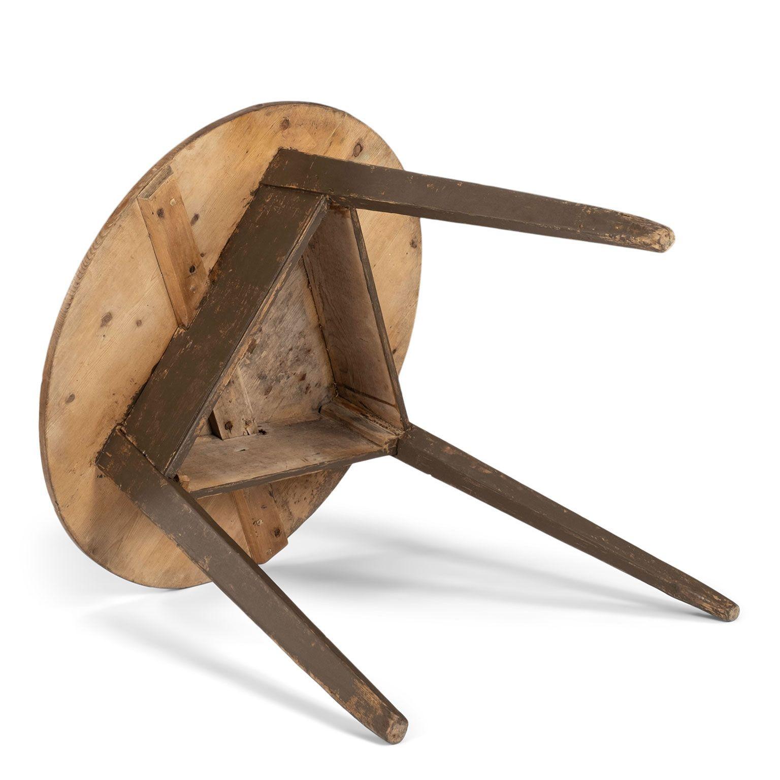 Welsh Scrubbed-Top Cricket Table For Sale 5