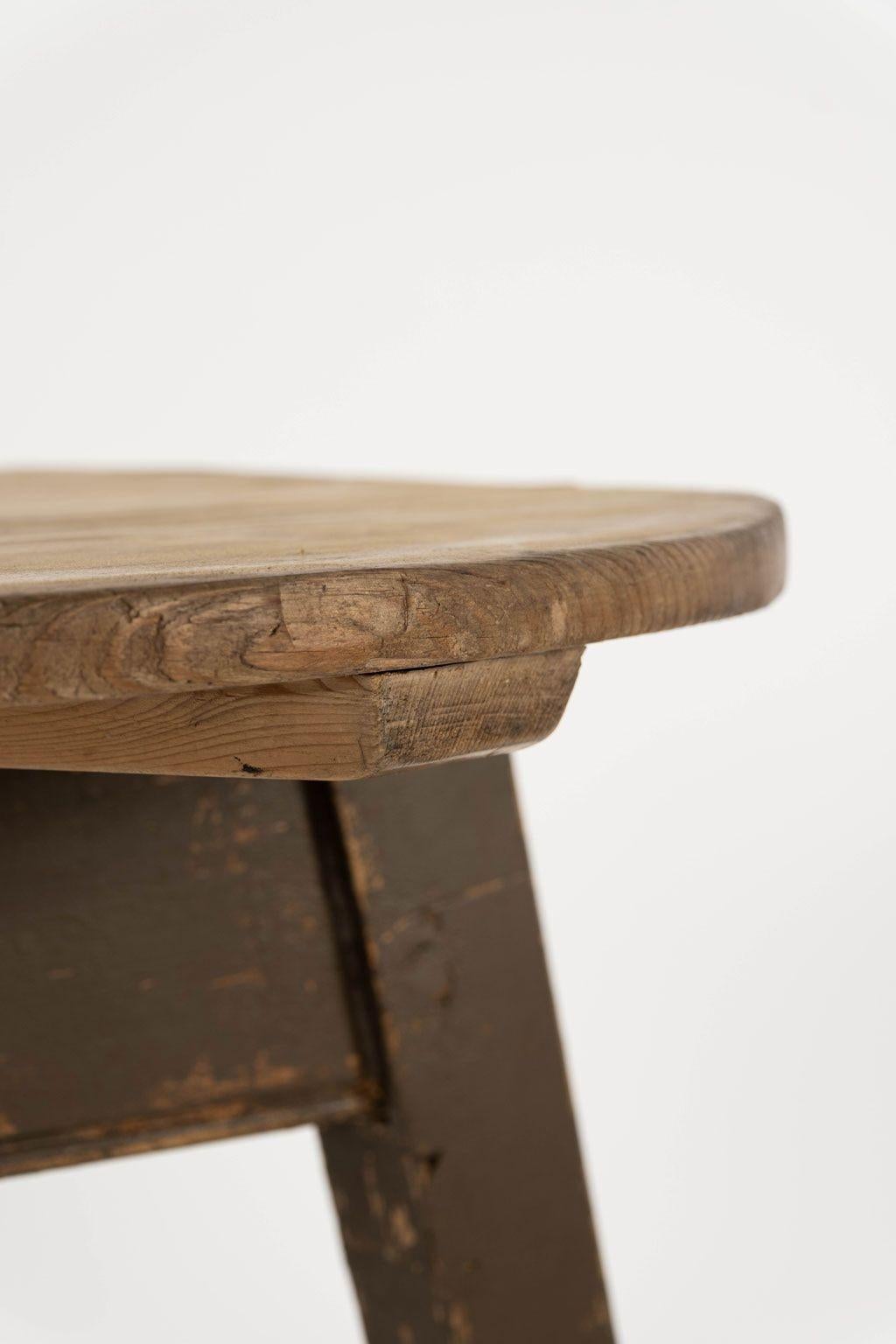 Welsh Scrubbed-Top Cricket Table For Sale 1
