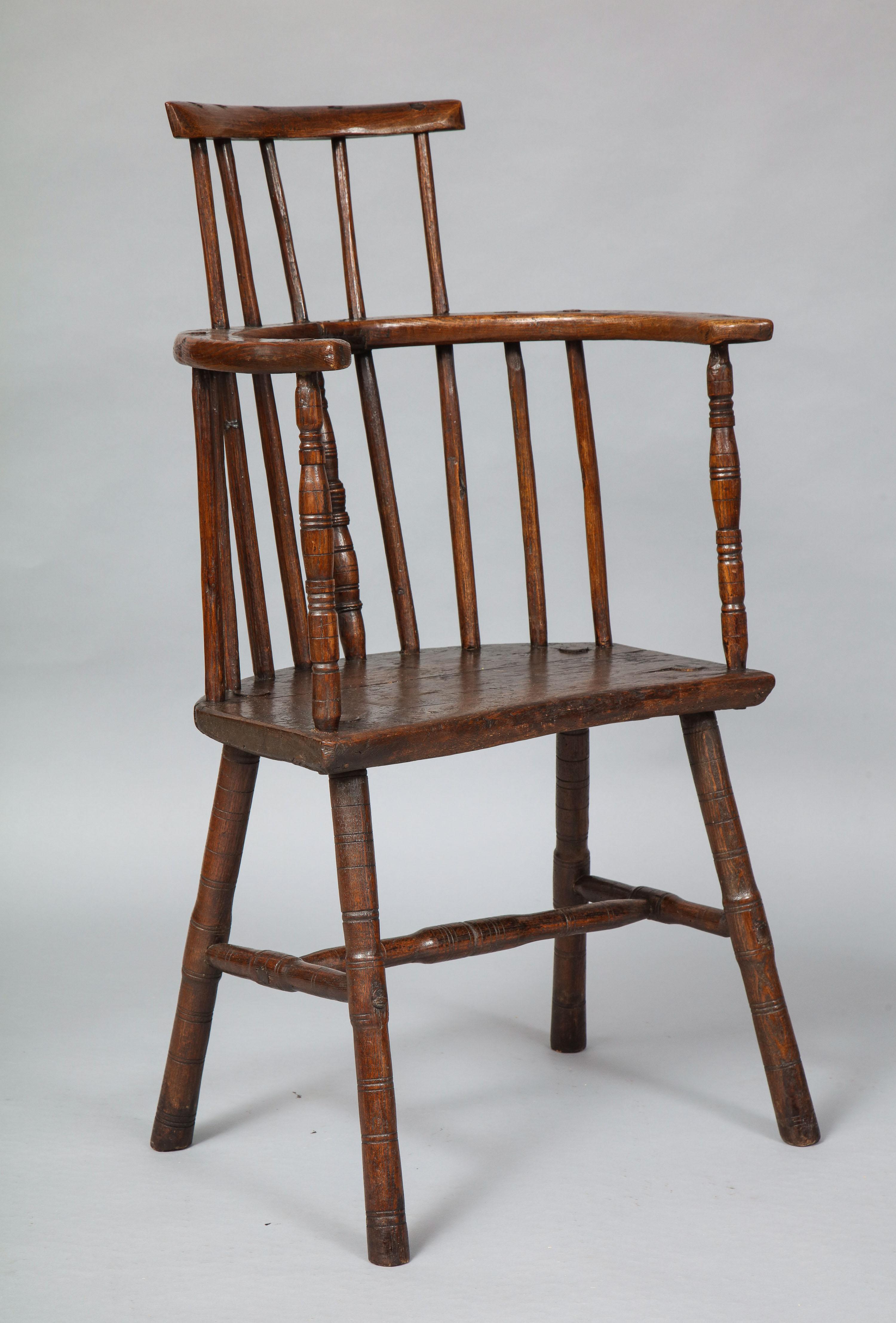 Diminutive Welsh Vernacular Windsor Chair In Good Condition In Greenwich, CT