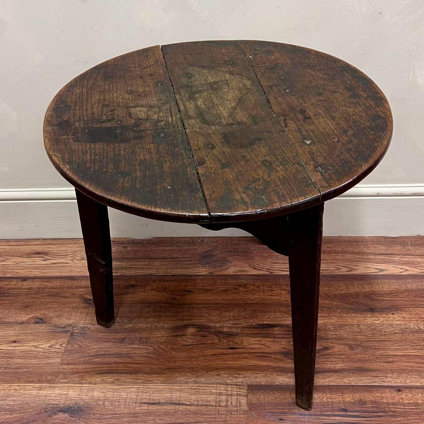 Welsh Yew and Oak Cricket Table c1800 14