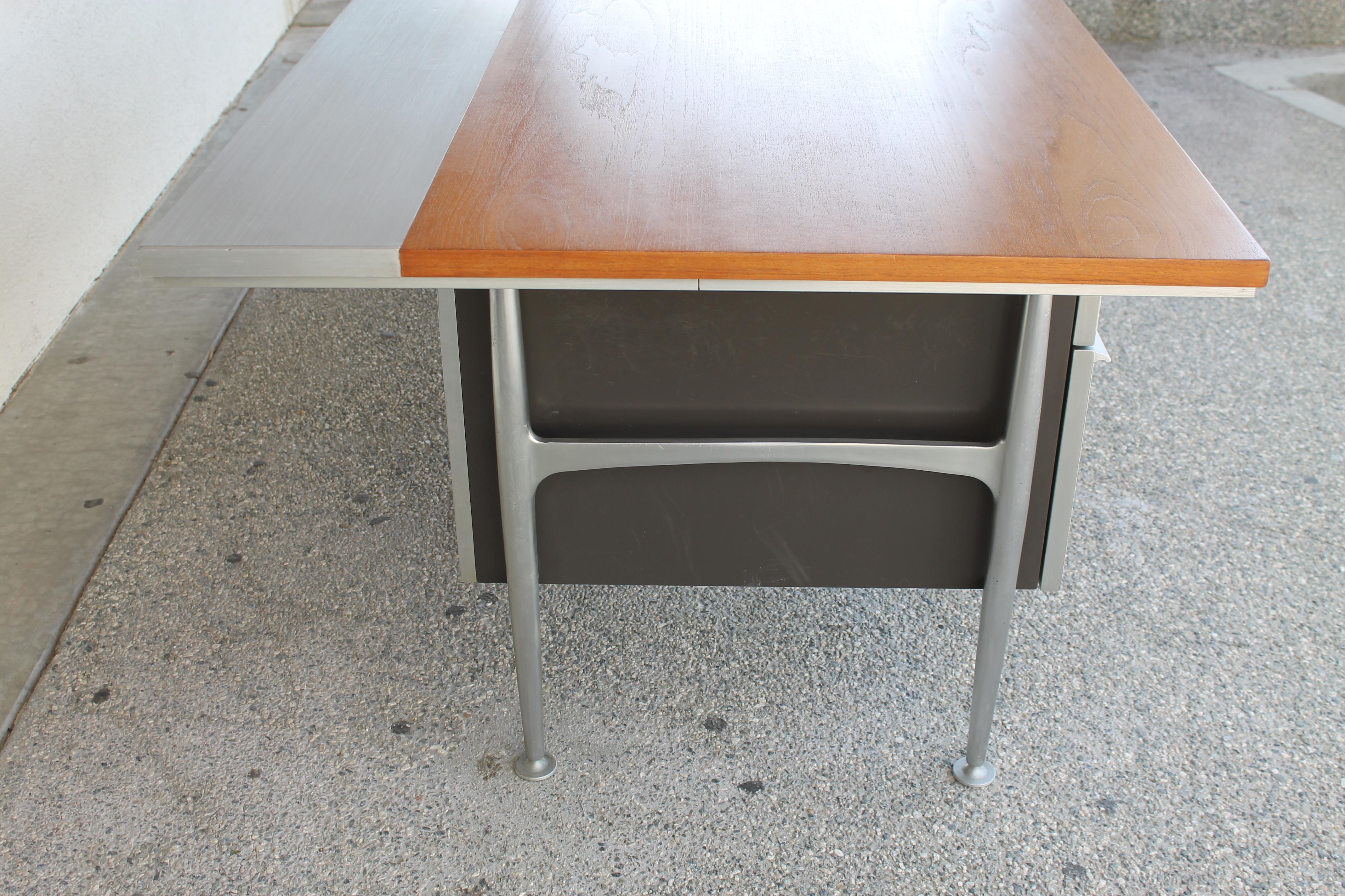Welton Becket Aluminum and Wood Desk for Kaiser Aluminum 1