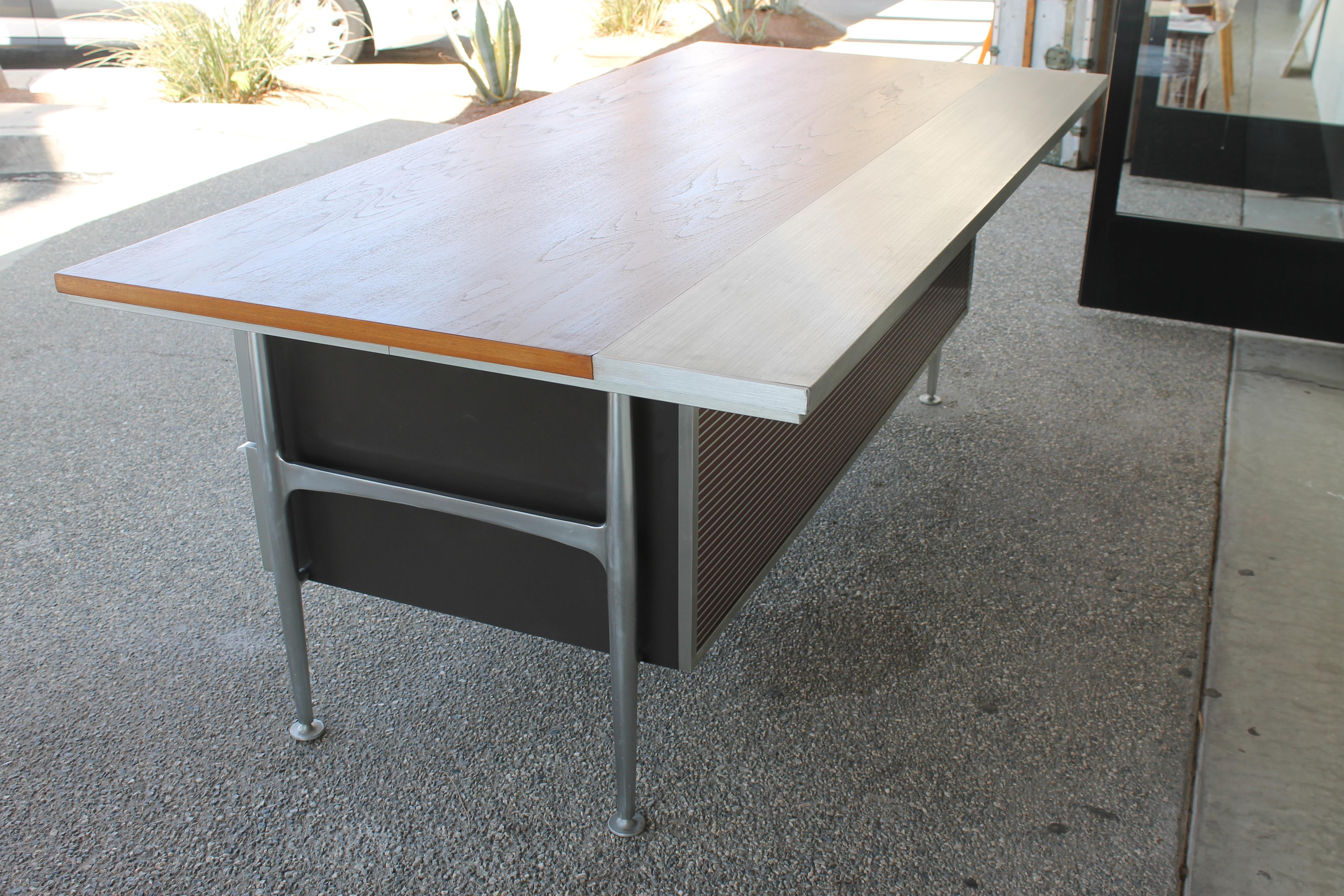 Welton Becket Aluminum and Wood Desk for Kaiser Aluminum 3