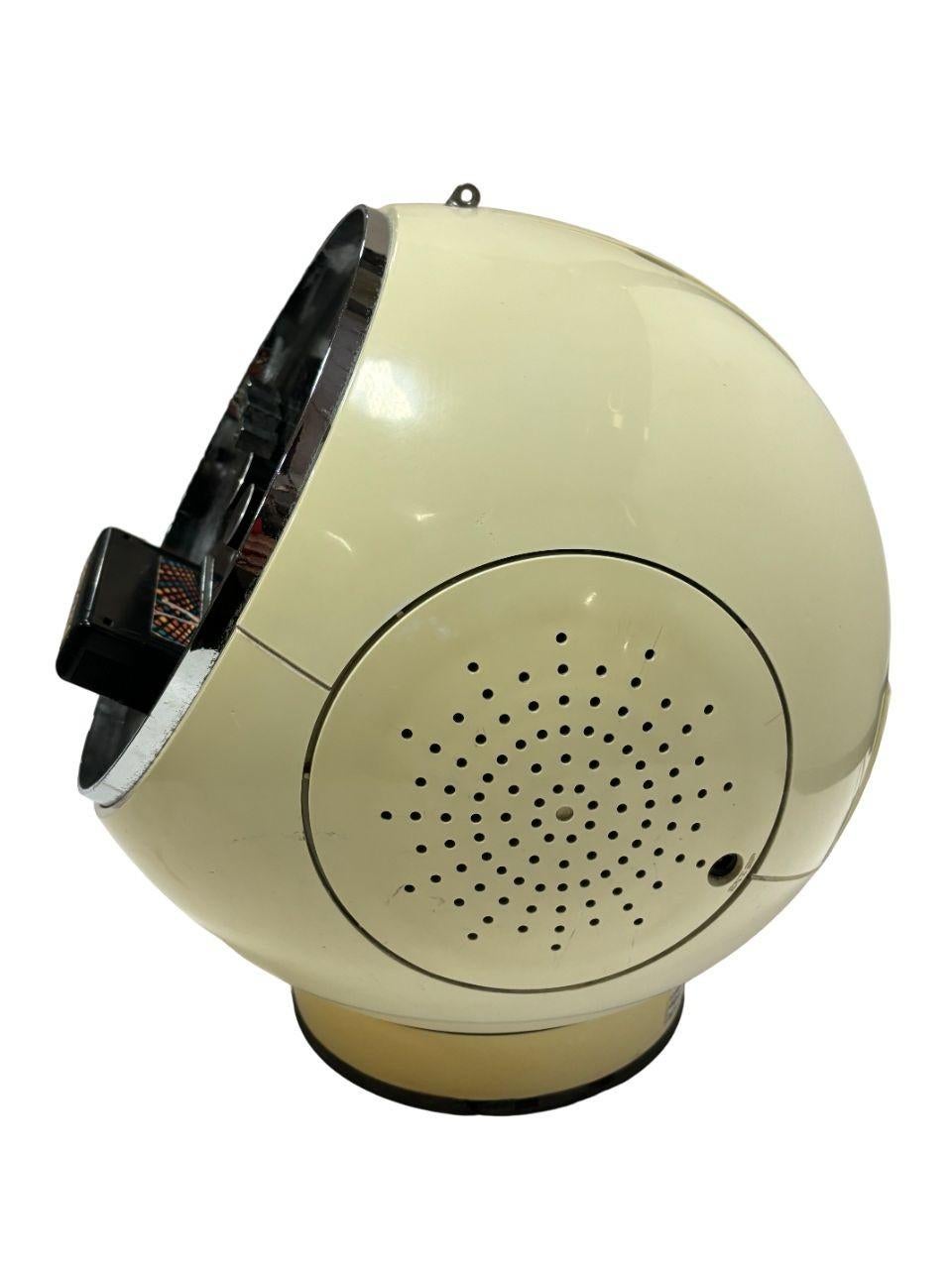 Weltron Modell 2001 Space Ball, AM/FM Radio 8 Spur Stereo im Zustand „Hervorragend“ im Angebot in Van Nuys, CA