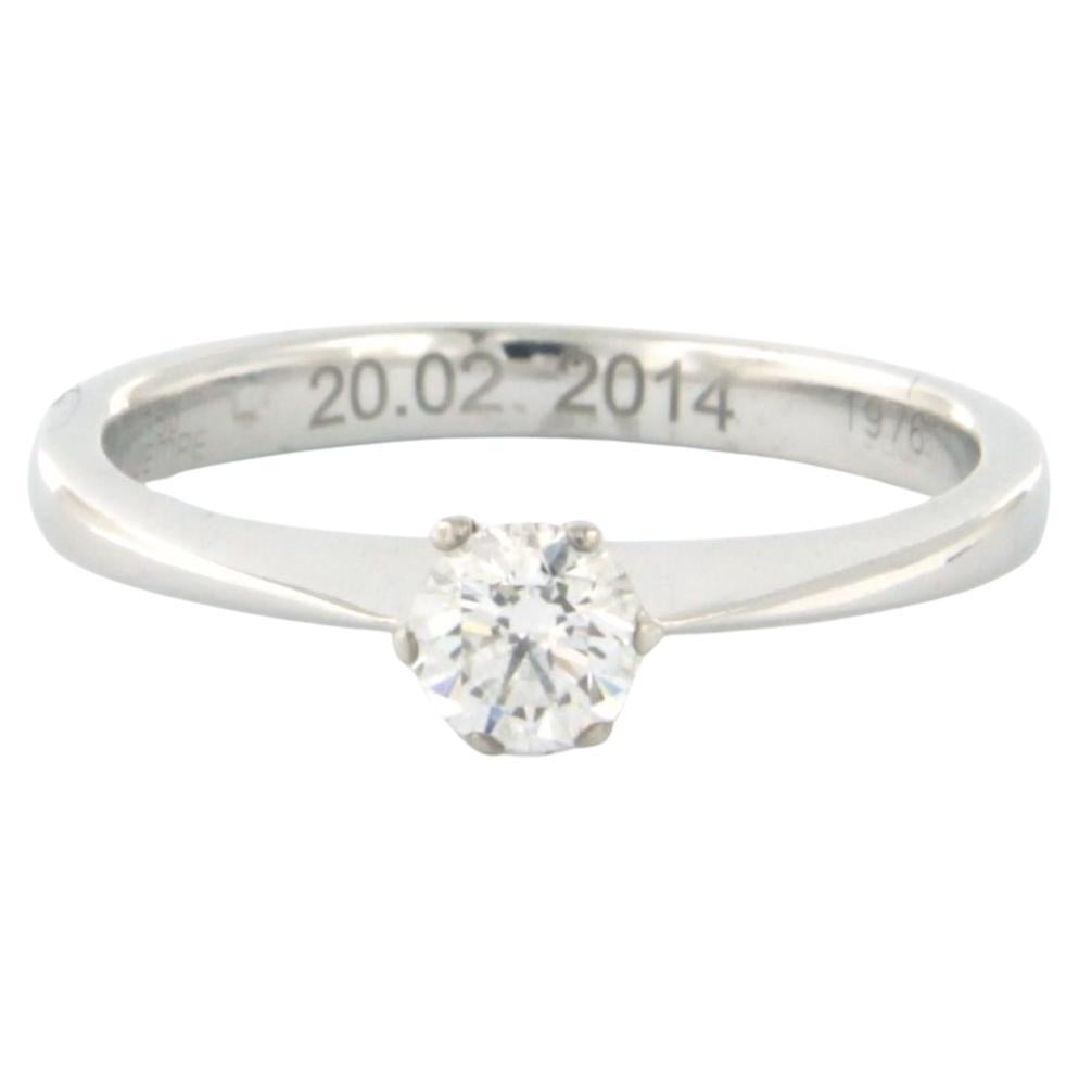 Wempe Solitärring aus 18 Karat Weißgold mit einem Diamanten im Brillantschliff von bis zu 0,30 Karat im Angebot