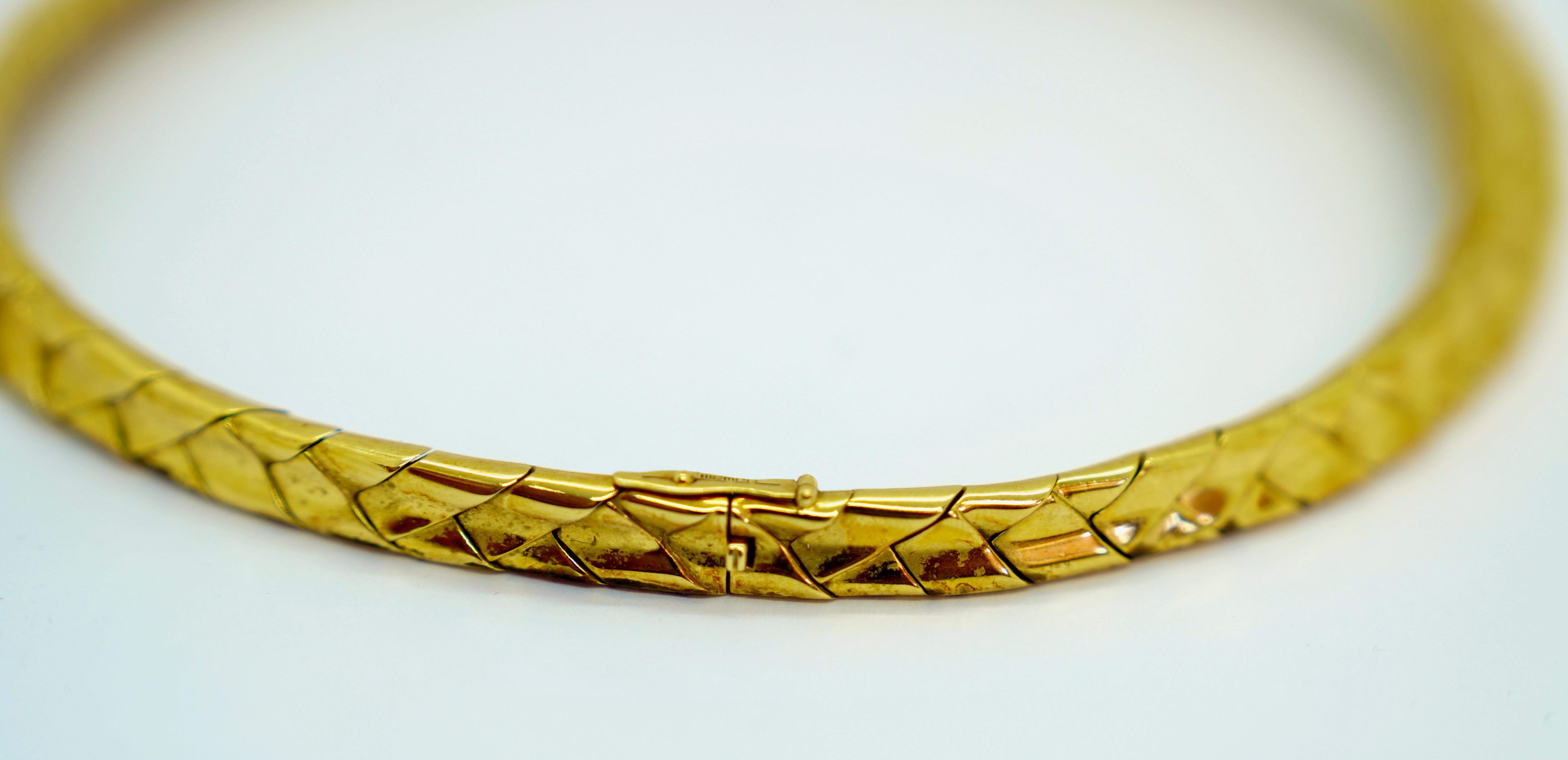 Wempe choker necklace in 18k yellow gold and white gold, 7.35ct Diamonds For Sale 3