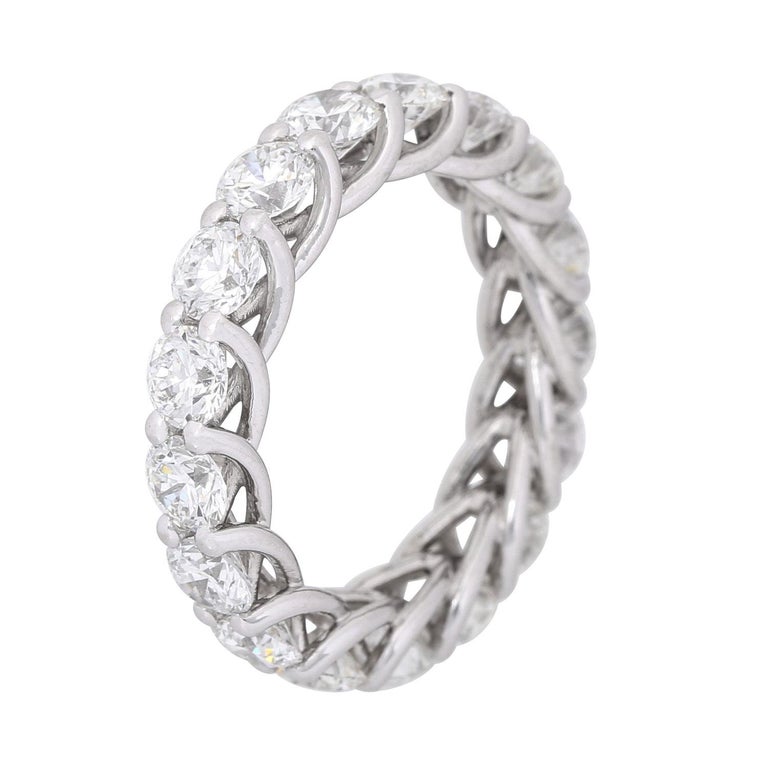Wempe Eternity Ring, with 17 Brilliant-Cut Diamonds For Sale at 1stDibs