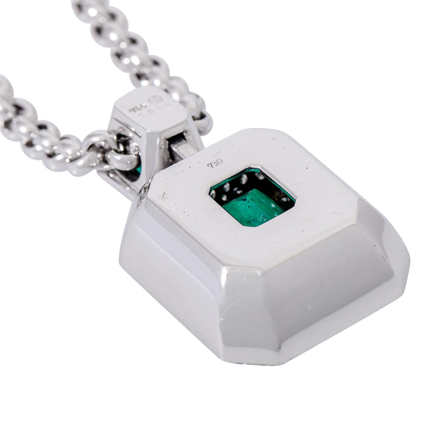 WEMPE-Halskette mit Smaragden und Diamanten im Angebot 1
