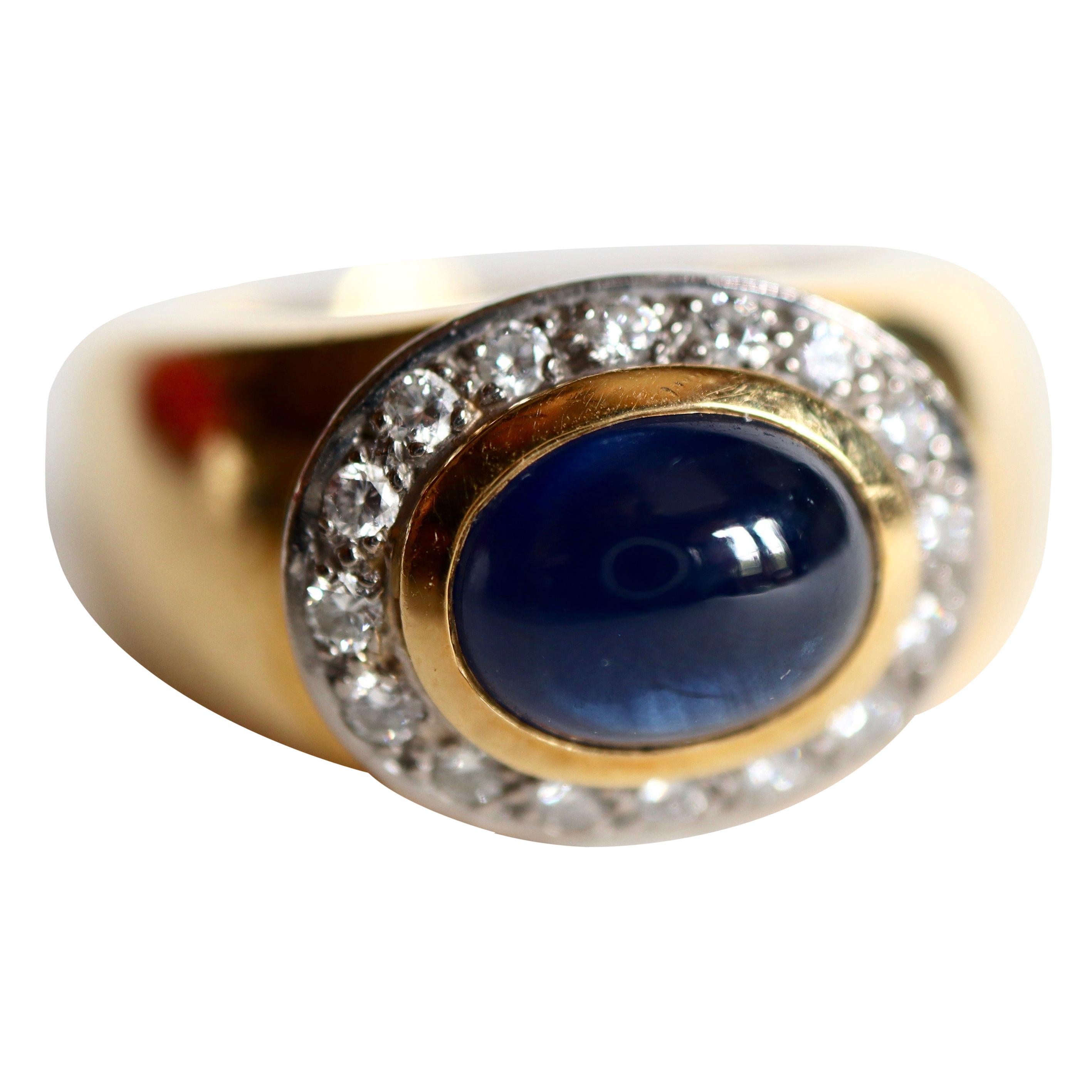Wempe Ring in 18 Carat Yellow and White Gold Sapphire Cabochon and Diamonds
