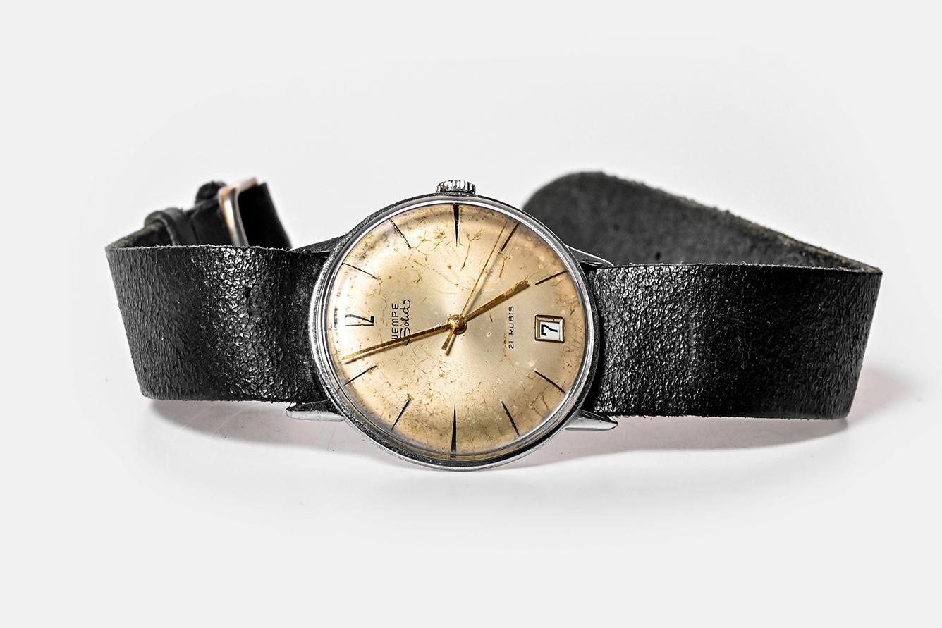 Wempe 'Solid' Wristwatch from the 1950s In Fair Condition For Sale In  Budapest, HU