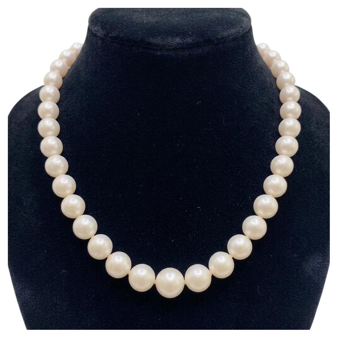 Collana di perle dei Mari del Sud in oro giallo 18 carati