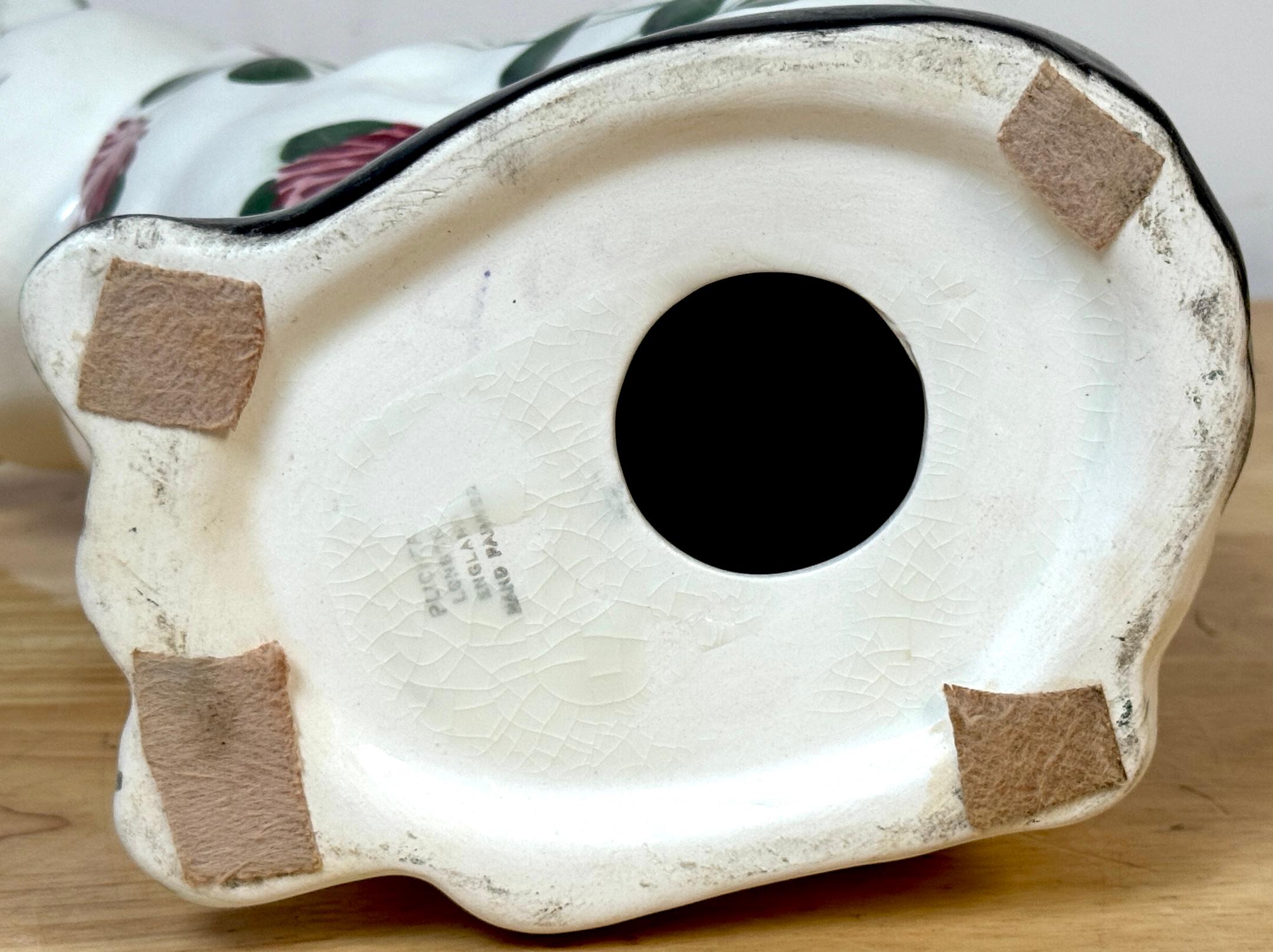 Gato de cerámica Wemyss Ware/Plichta con decoración de crisantemos y ojos de cristal en venta 5
