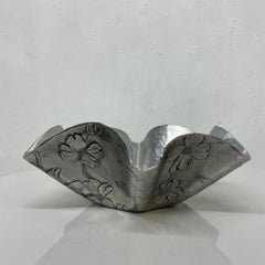 Wendell August Forge Sculptural Serving Dish Dogwood Blossom Grove City, PA