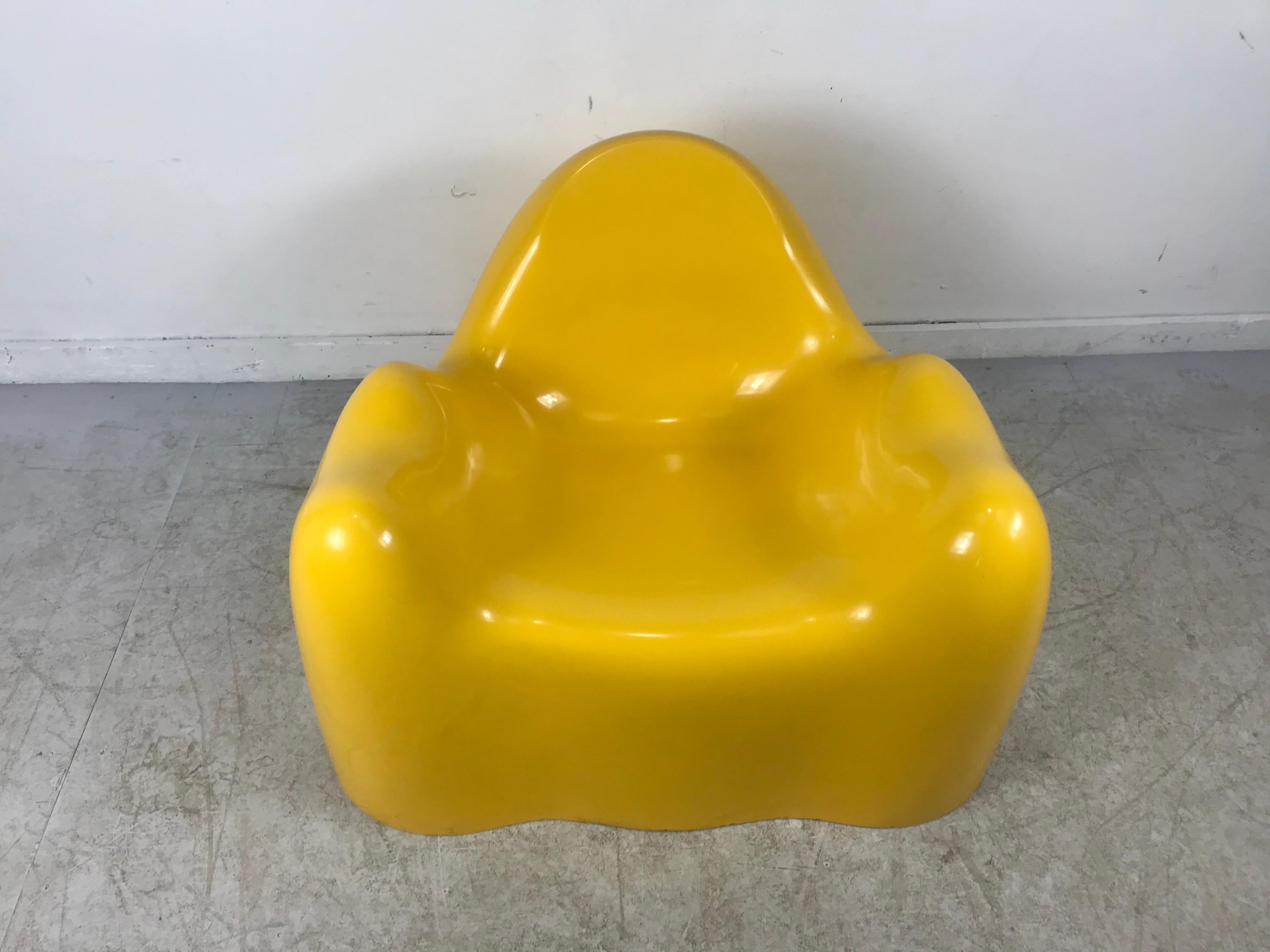Mid-Century Modern Wendell Castle Molar Chair, Yellow Gel Coat Fiberglass, 1969