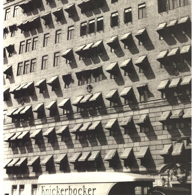 Wendell Macrae 'Summer in New York' 1980- Offset Lithograph For Sale 2