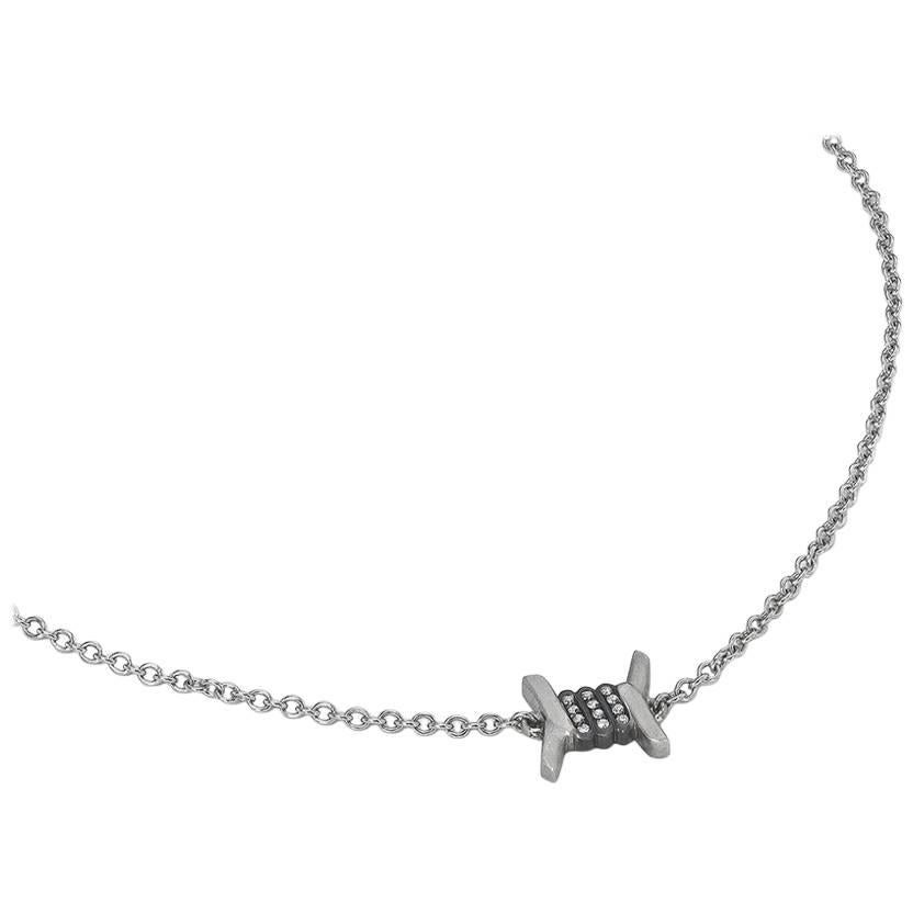 Collana in platino e diamanti a filo spinato di Wendy Brandes in vendita