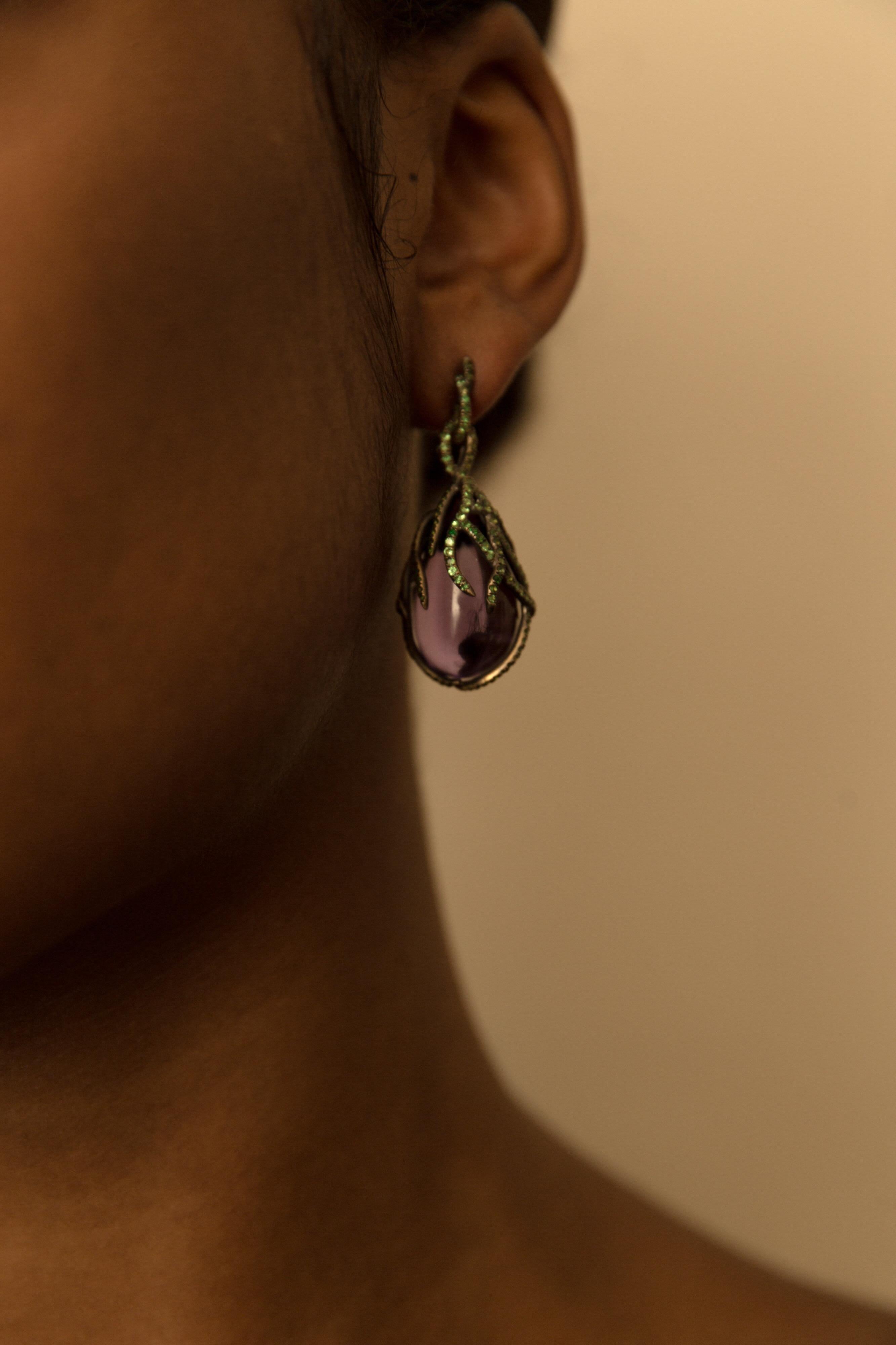 Wendy Brandes 50 Carat Amethyst Drop Earrings With Tsavorites in 18K Yellow Gold In New Condition In New York, NY