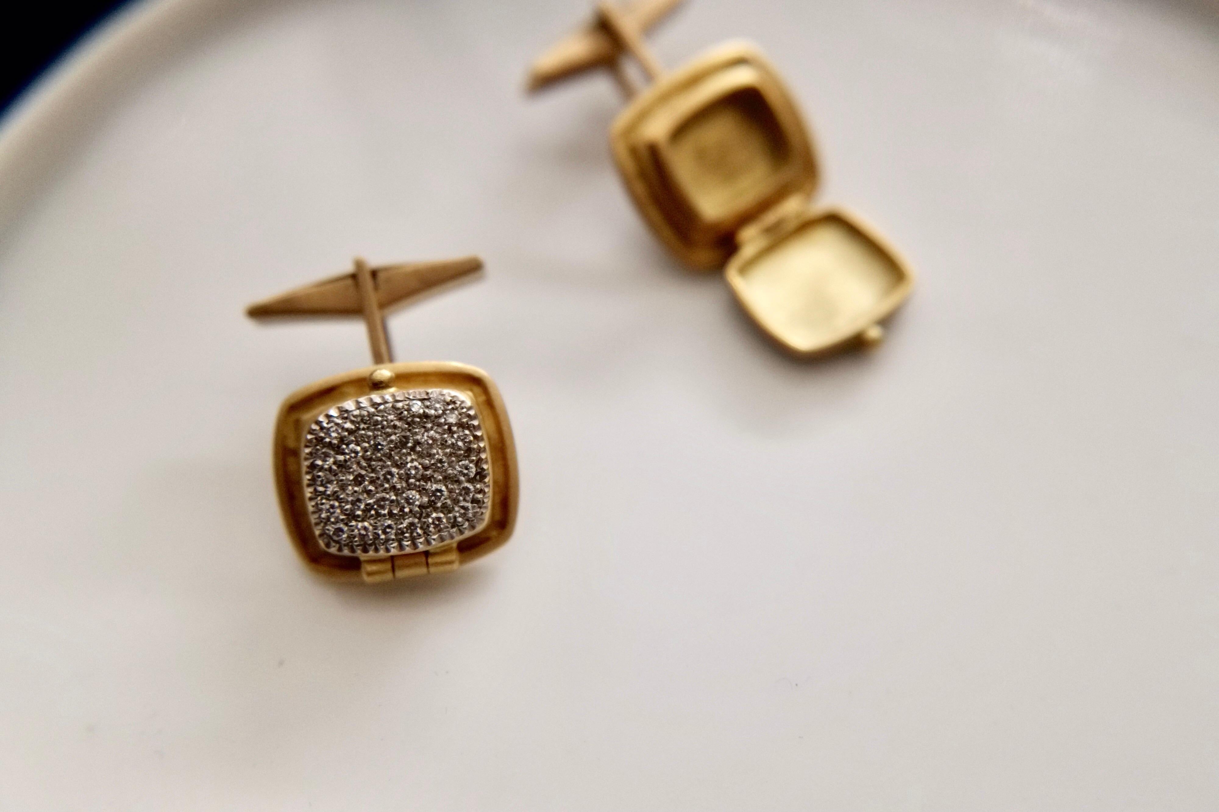 Wendy Brandes Boutons de manchette « Poison Ring » en or 18 carats et diamants Pour hommes en vente