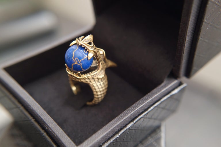 Wendy Brandes 18K Yellow Gold Dragon Ring With Spinning Lapis Lazuli Globe  For Sale 4