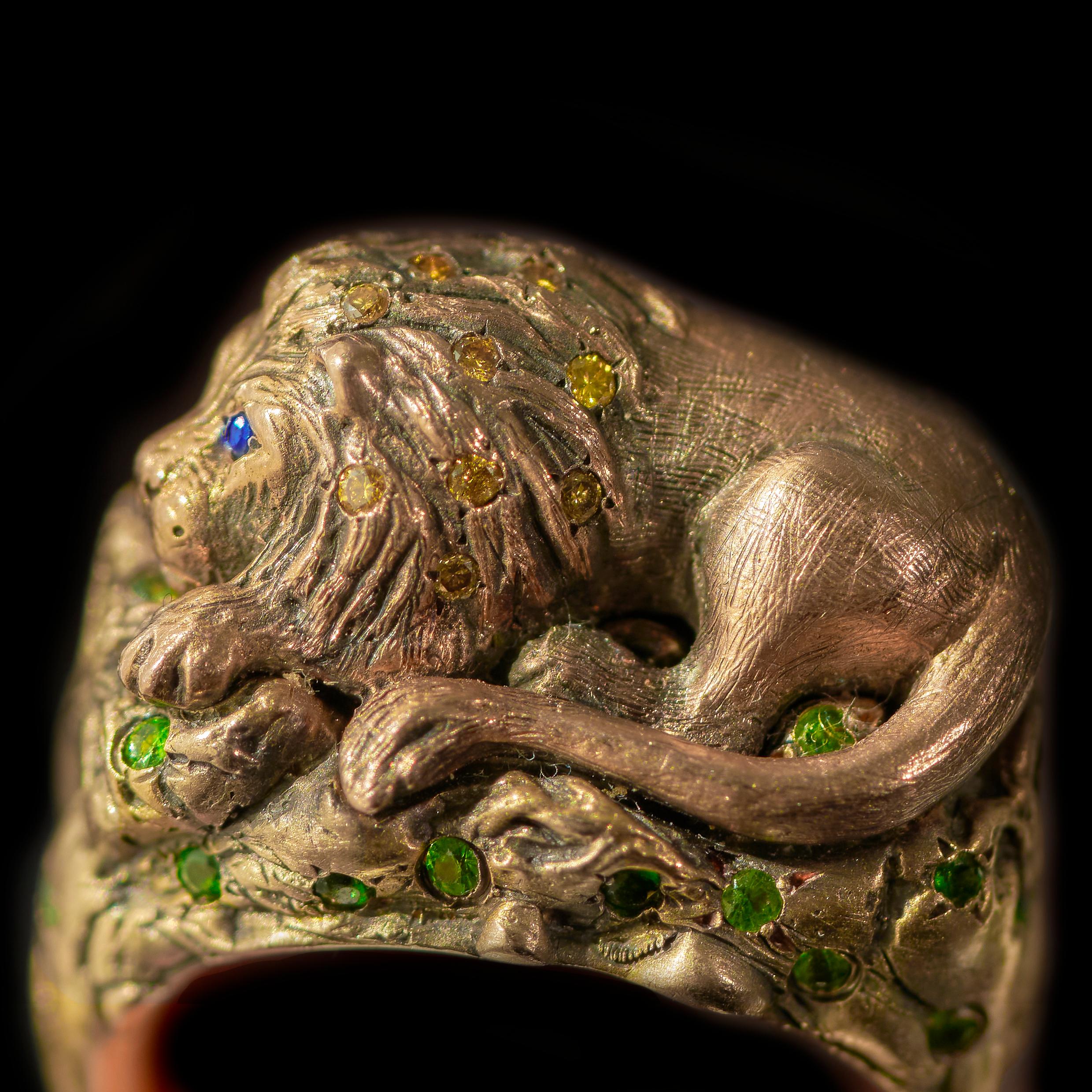 Lion ring in yellow gold and diamond | Galerie Pénélope
