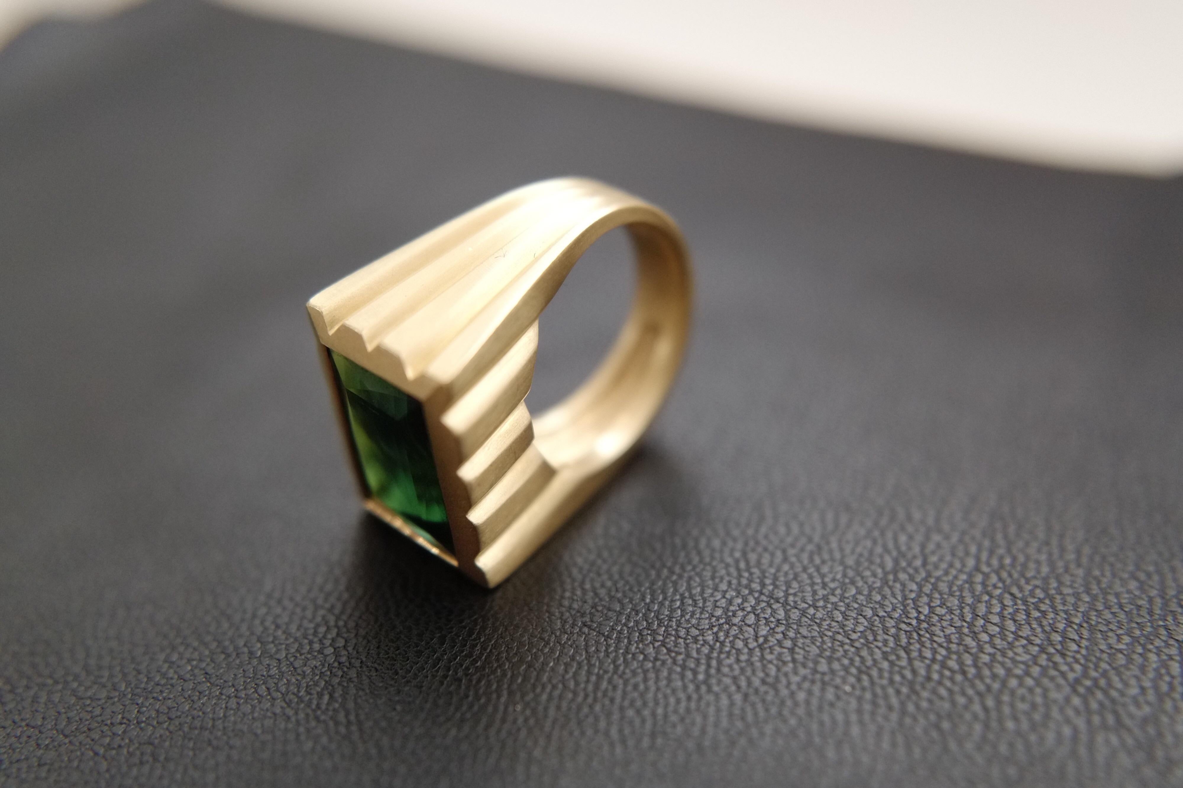 Wendy Brandes Signet Style Unisex Green Tourmaline and Gold Ring 3