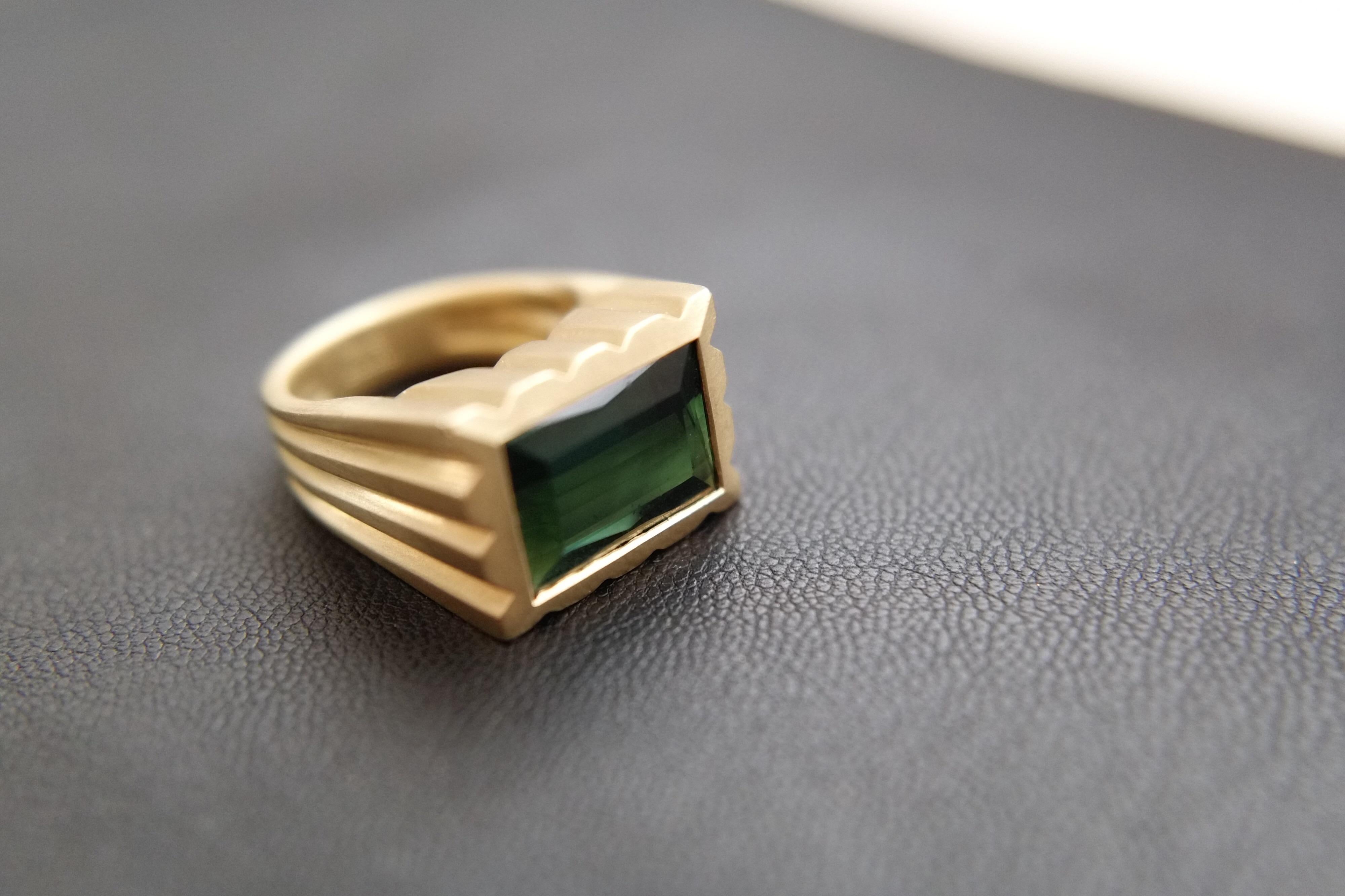 Wendy Brandes Signet Style Unisex Green Tourmaline and Gold Ring 4