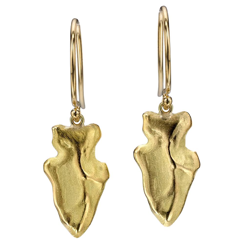 Wendy Brandes 18K Yellow Gold Arrowhead Drop Earrings For Sale