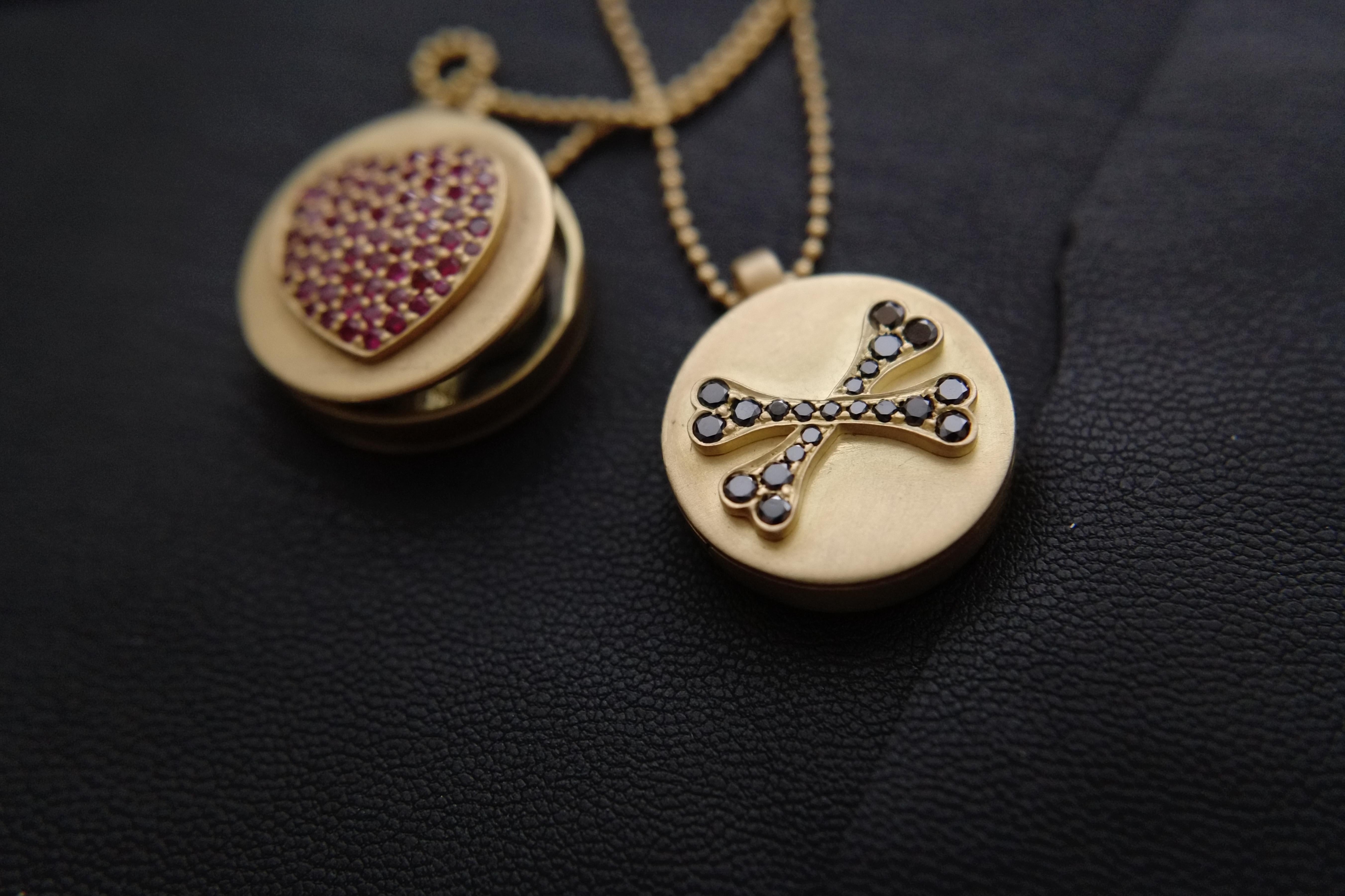 Wendy Brandes Memento Mori Skull 18K Gold Locket Necklace With Black Diamonds For Sale 1
