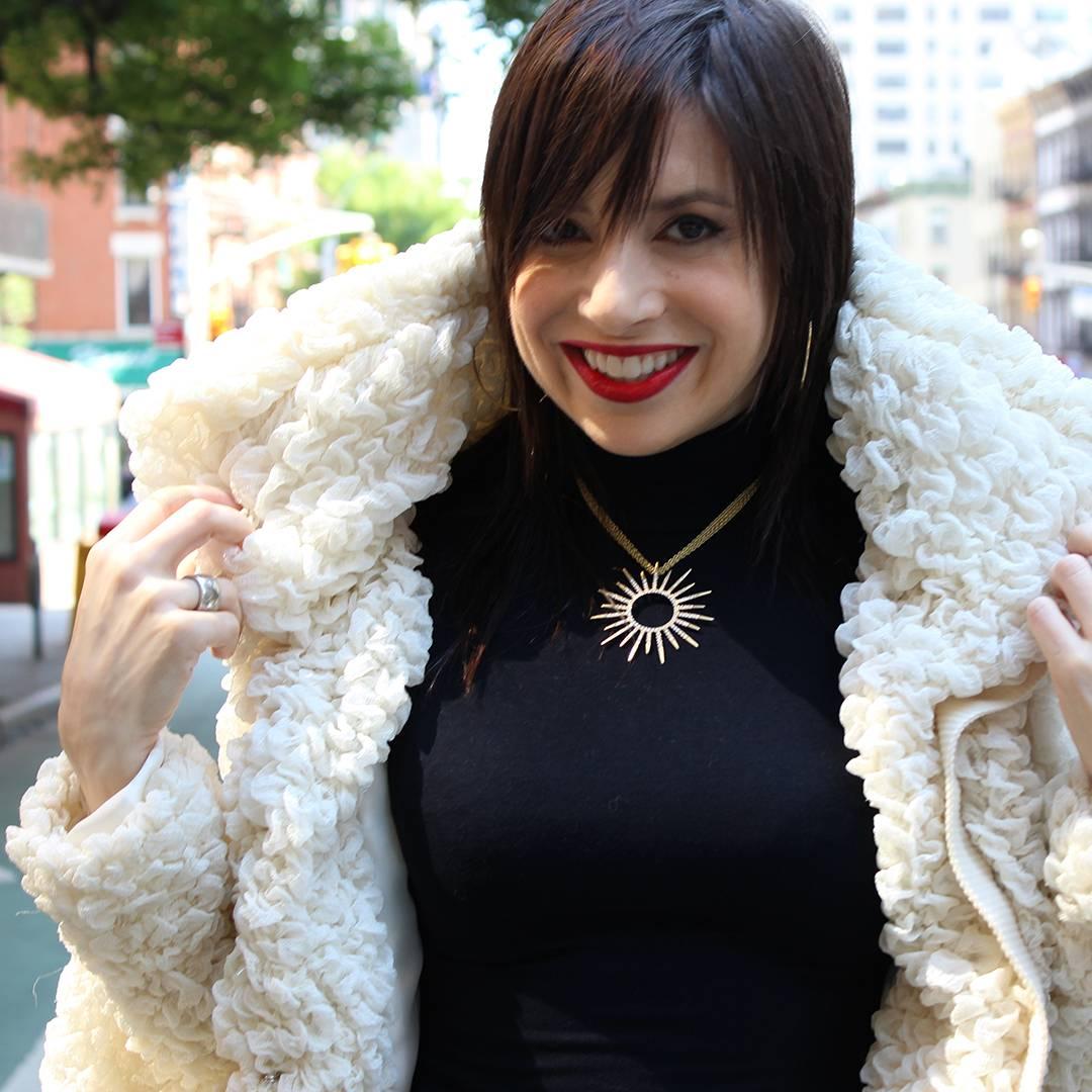 Wendy Brandes Halskette mit Sternschliff-Anhnger aus 18 Karat Gelbgold mit 2 Karat Diamanten im Zustand „Neu“ im Angebot in New York, NY
