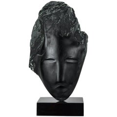 Scultura di testa in alabastro nero di Wendy Hendelman, 2019