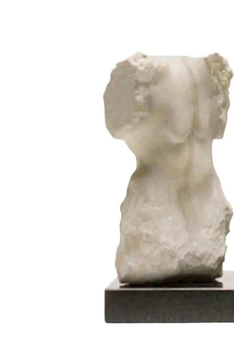 Americano Scultura di torsi in marmo di Wendy Hendelman, 2001 in vendita