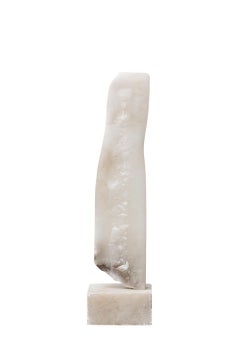 Sculpture torse en albâtre blanc de Wendy Hendelman, 2025