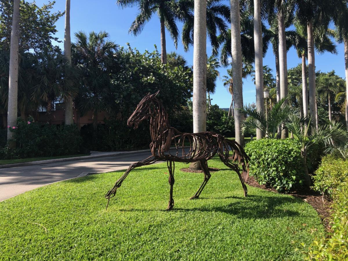 Running Horse - Sculpture by Wendy Klemperer