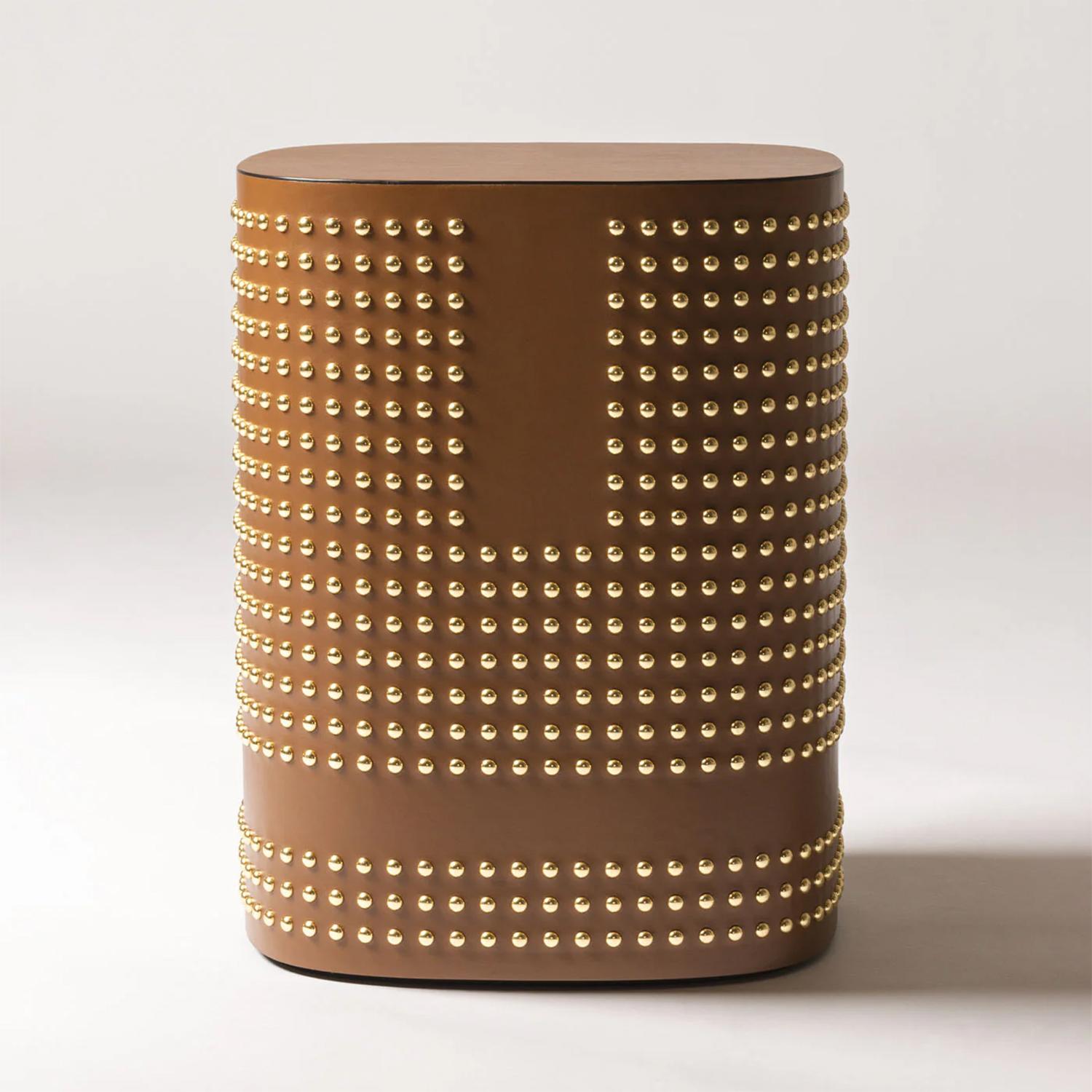 Fait main Tabouret en cuir Wendy en vente