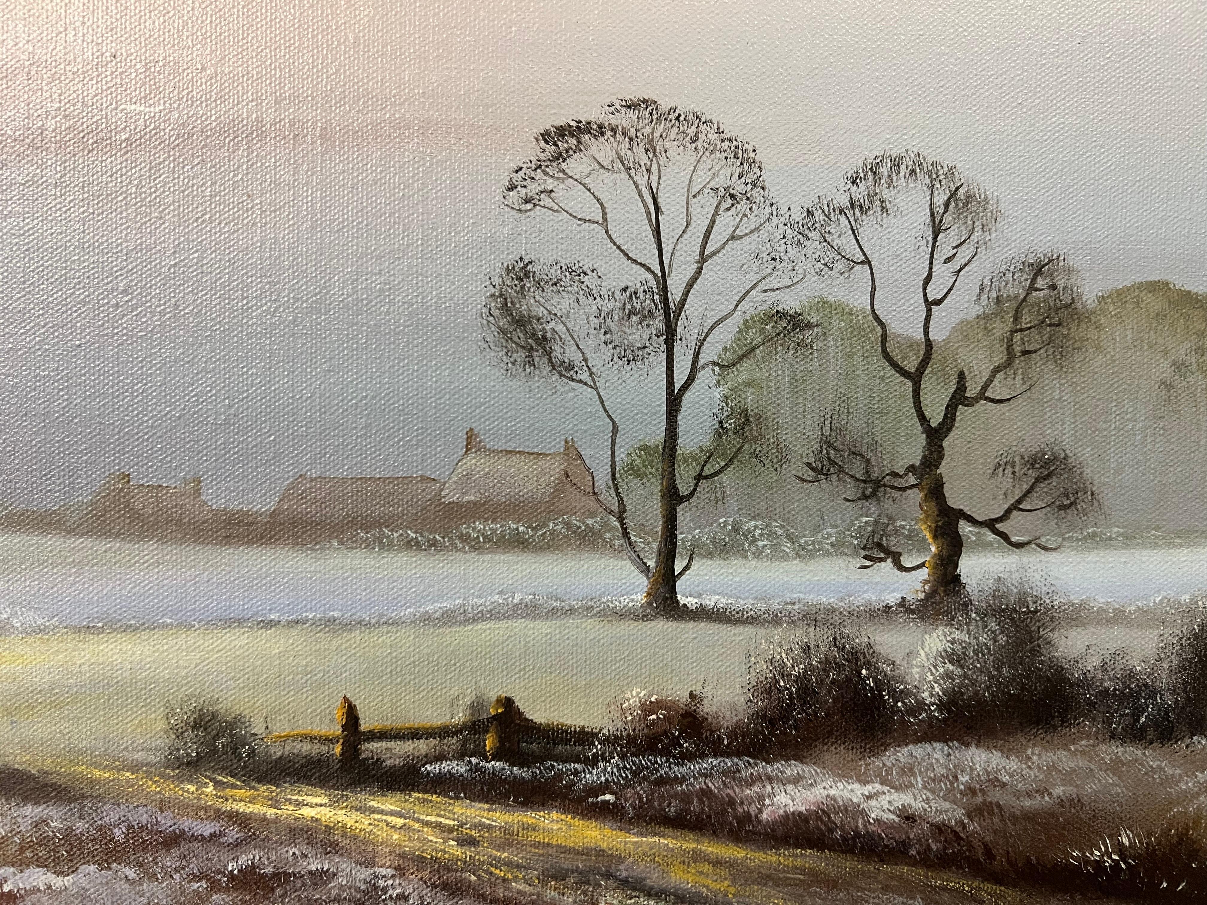 Nebbia invernale in una fattoria nella campagna inglese, opera di un artista britannico del XX secolo in vendita 12