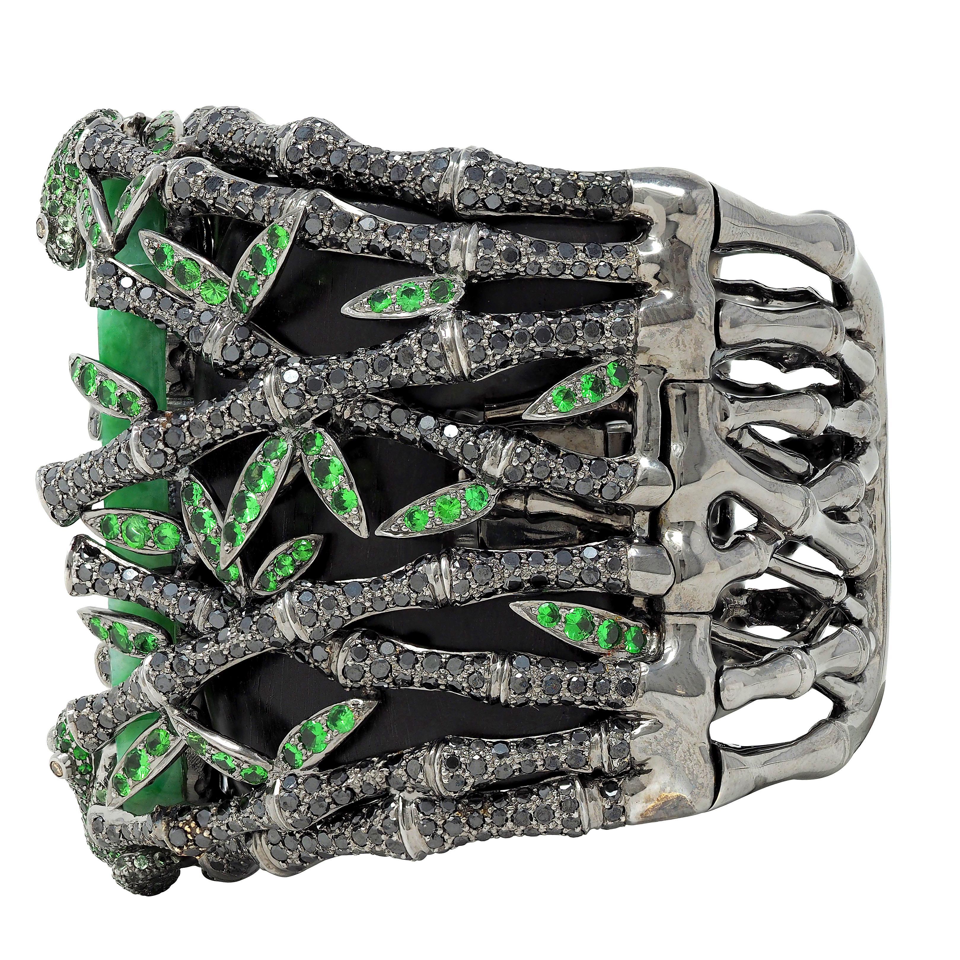 Wendy Yue 2013 Jade Grenat Diamant  Bracelet manchette grenouille de la forêt interdite en or 18K Unisexe en vente