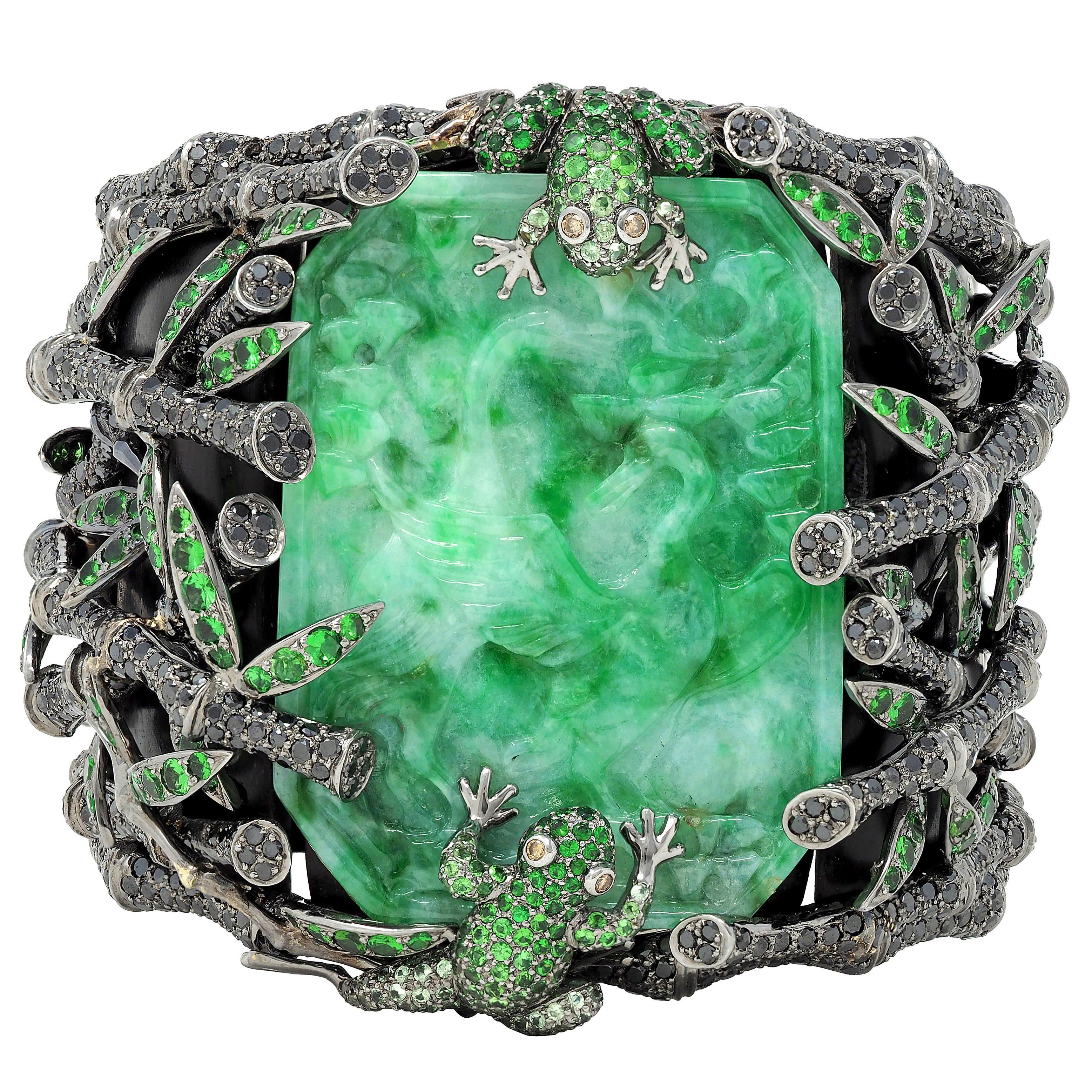 Wendy Yue 2013 Jade Grenat Diamant  Bracelet manchette grenouille de la forêt interdite en or 18K en vente 1