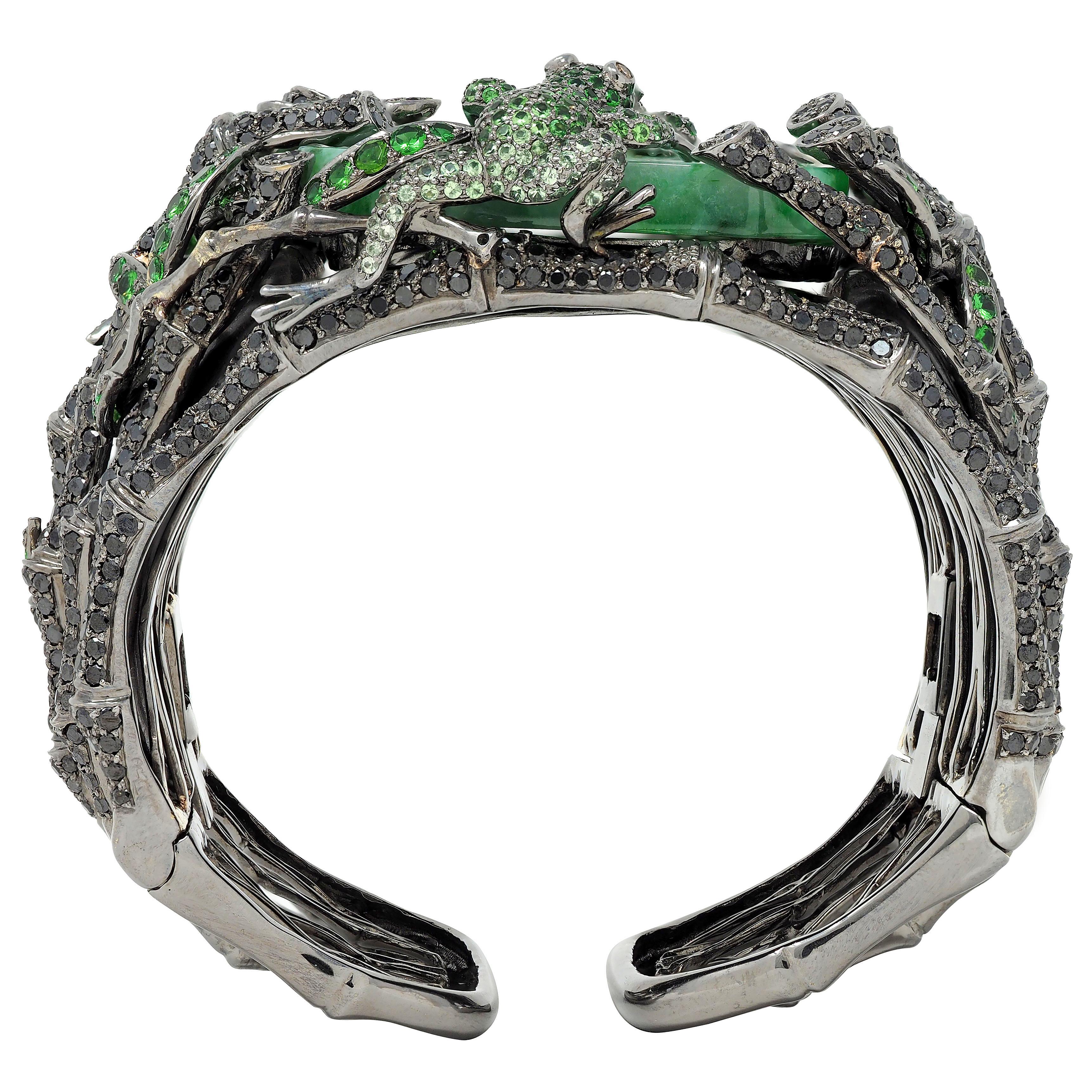 Wendy Yue 2013 Jade Grenat Diamant  Bracelet manchette grenouille de la forêt interdite en or 18K en vente 3