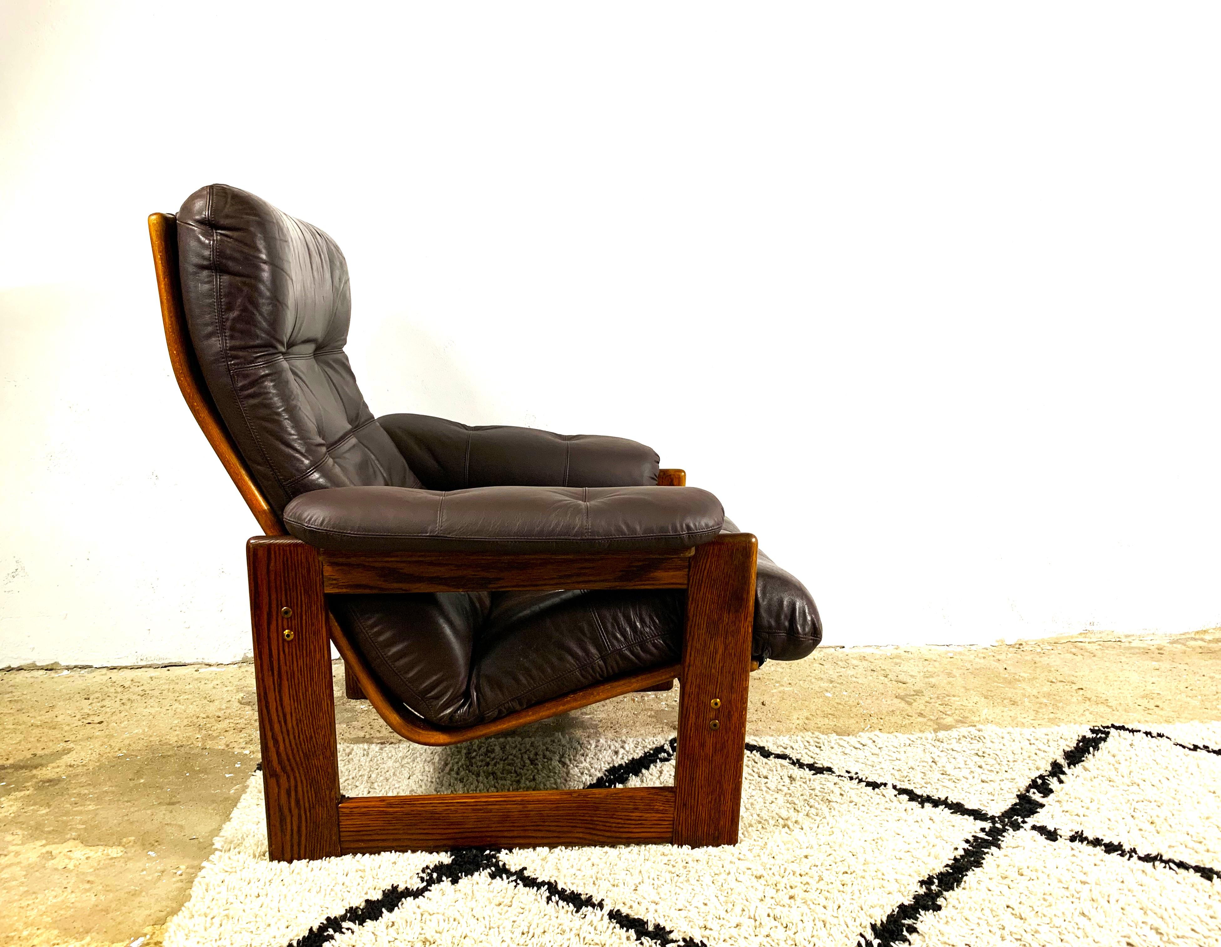 Wenge & Leather Lounge Armchair By Coja, 1981 In Good Condition For Sale In Bunnik, NL