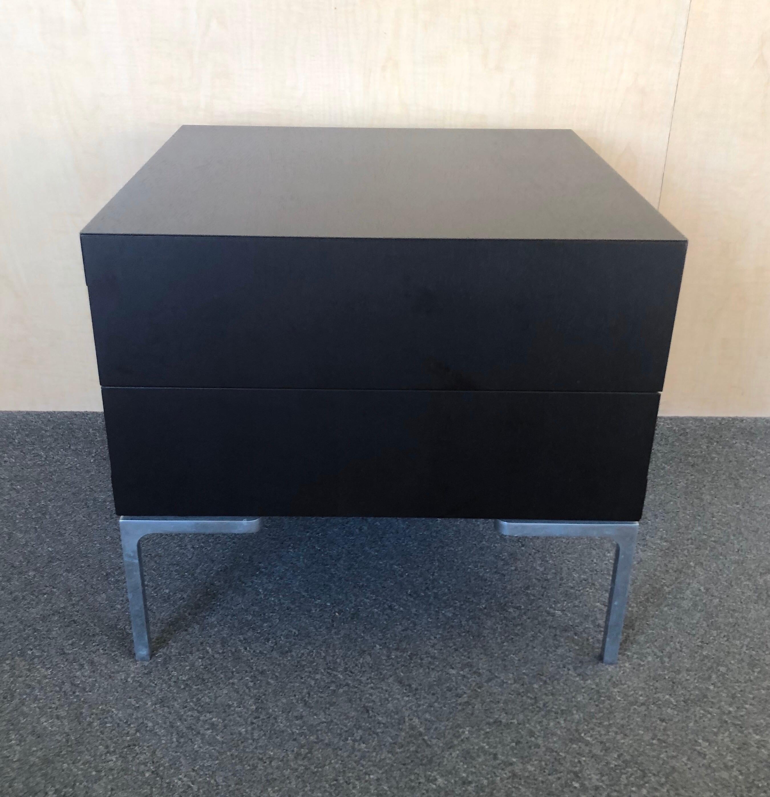 Wenge Nightstand / End Table by Antonio Citterio for B&B Italia Maxalto In Good Condition In San Diego, CA