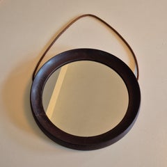 Miroir mural rond en wengé par Uno & Östen Kristiansson pour Luxus, Suède années 1960