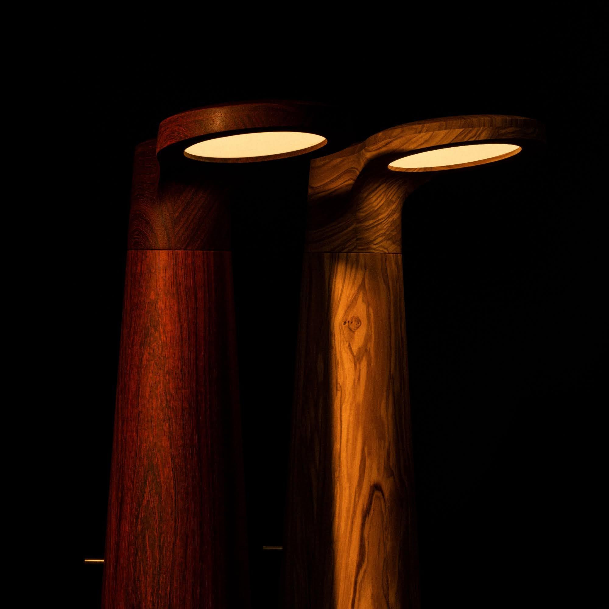 Wengè Wood, lampe de studio par Isato Prugger en vente 2