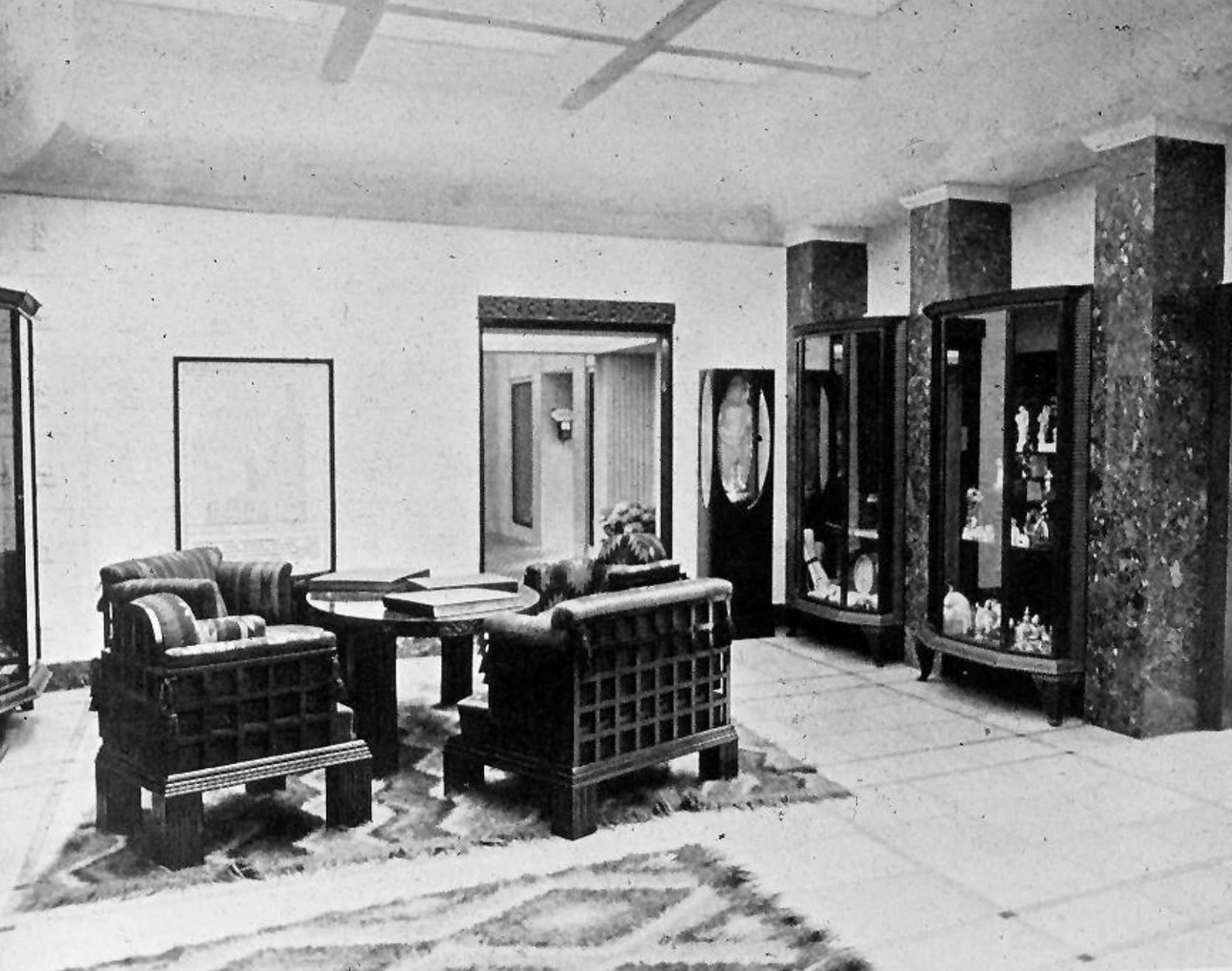 Cuir Exposition du Werkbund à Cologne en 1914, Trône original Art Déco Wiener Werkstaette en vente
